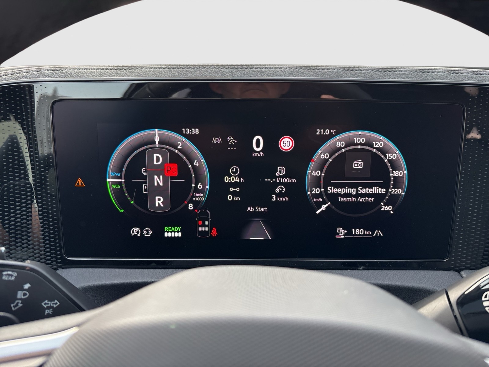 Volkswagen Tiguan 1.5 HYBRID LIFE CAM ACC LM18 CARPLAY