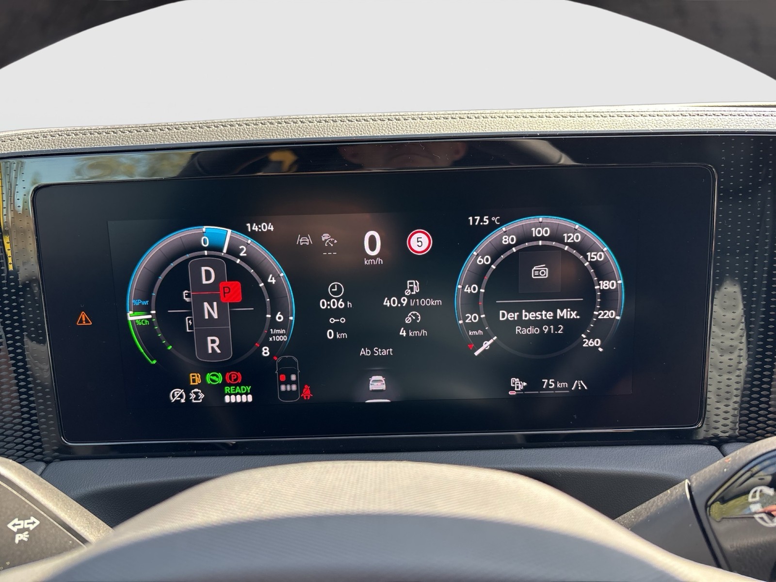 Volkswagen Tiguan 1.5 HYBRID LIFE CAM ACC LM18 CARPLAY