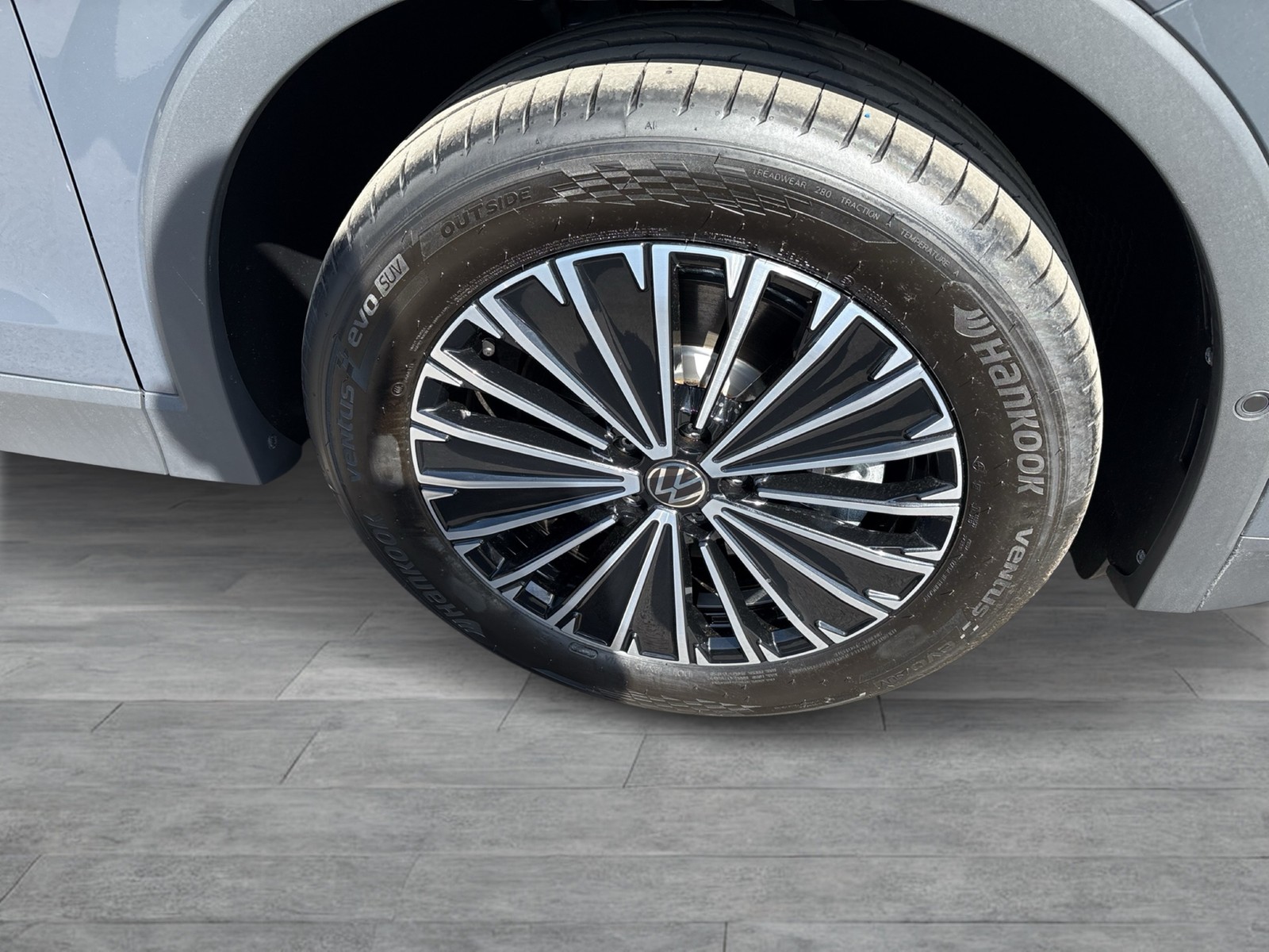 Volkswagen Tiguan 1.5 HYBRID LIFE CAM ACC LM18 CARPLAY