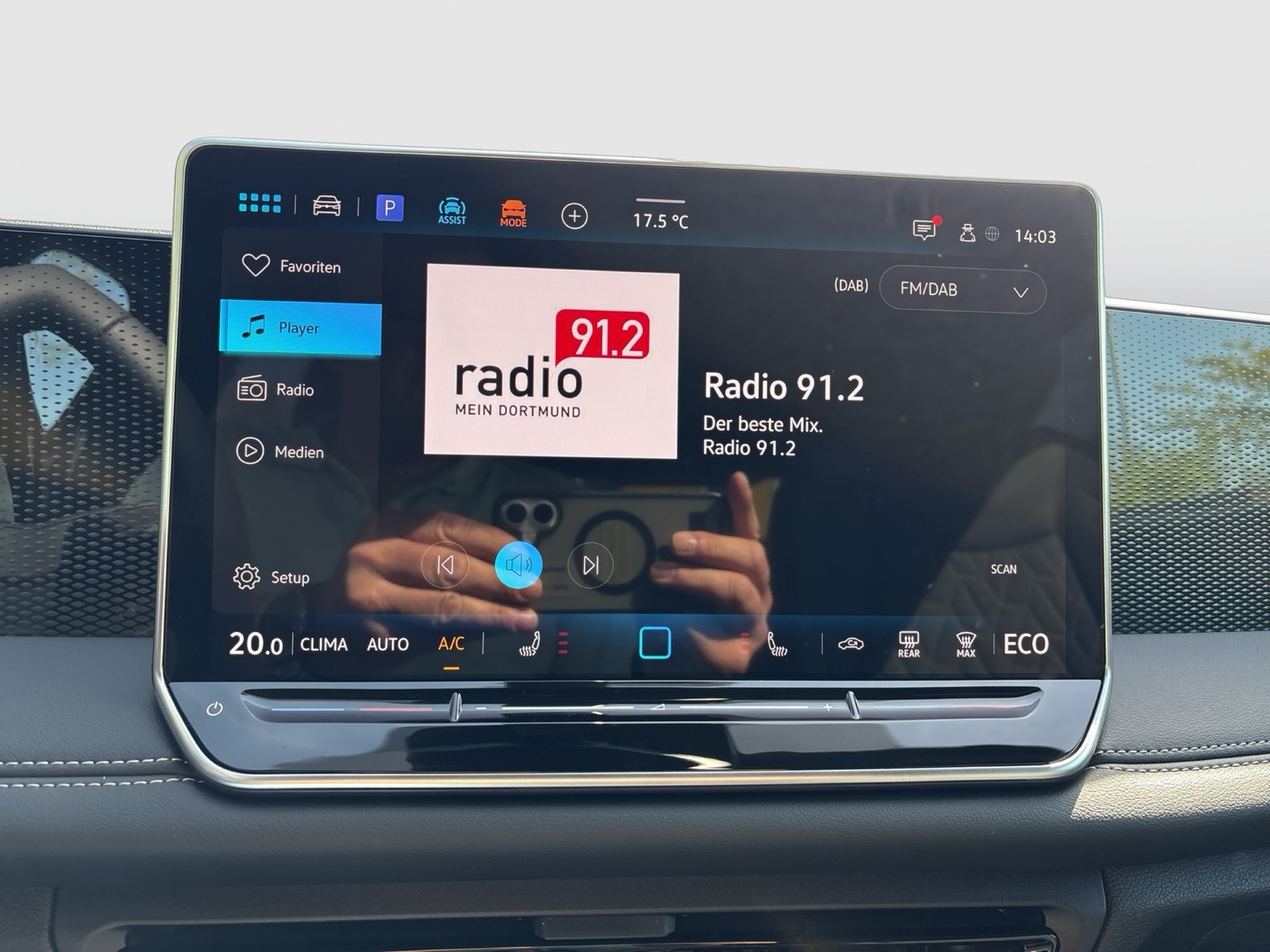 Volkswagen Tiguan 1.5 HYBRID LIFE CAM ACC LM18 CARPLAY