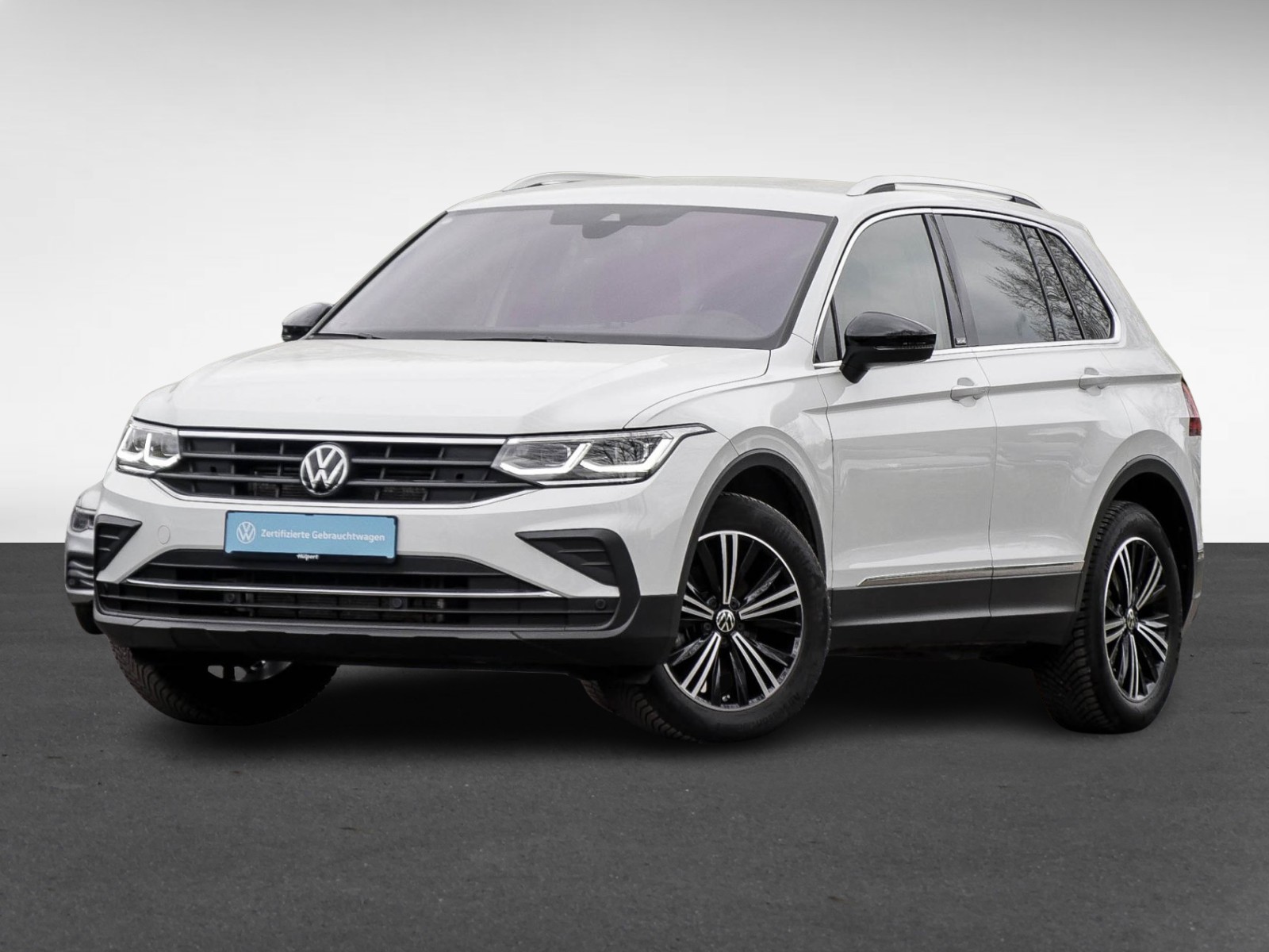 Volkswagen Tiguan 2.0 MOVE AHK CAM ACC LM18 NAVI SITZHEIZUNG