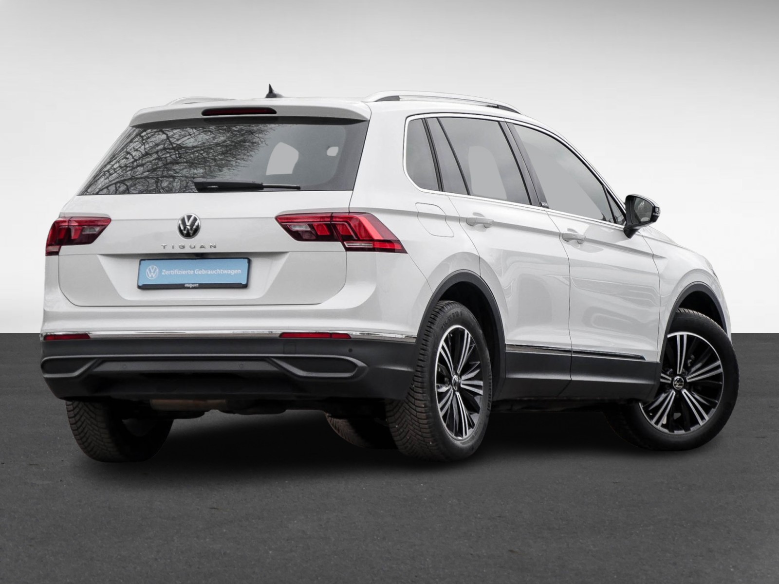 Volkswagen Tiguan 2.0 MOVE AHK CAM ACC LM18 NAVI SITZHEIZUNG
