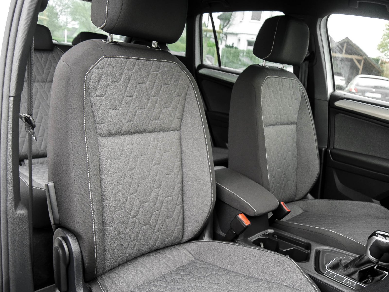 Volkswagen Tiguan 2.0 MOVE AHK CAM ACC LM18 NAVI SITZHEIZUNG