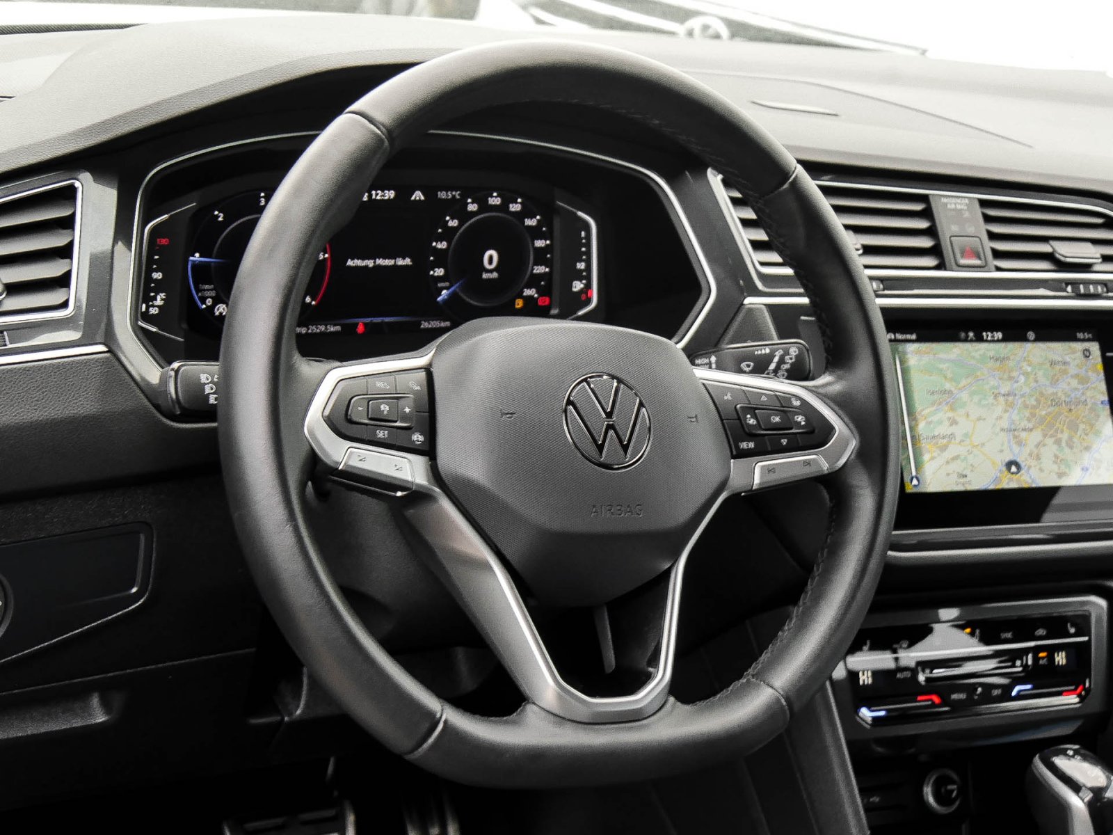 Volkswagen Tiguan 2.0 MOVE AHK CAM ACC LM18 NAVI SITZHEIZUNG