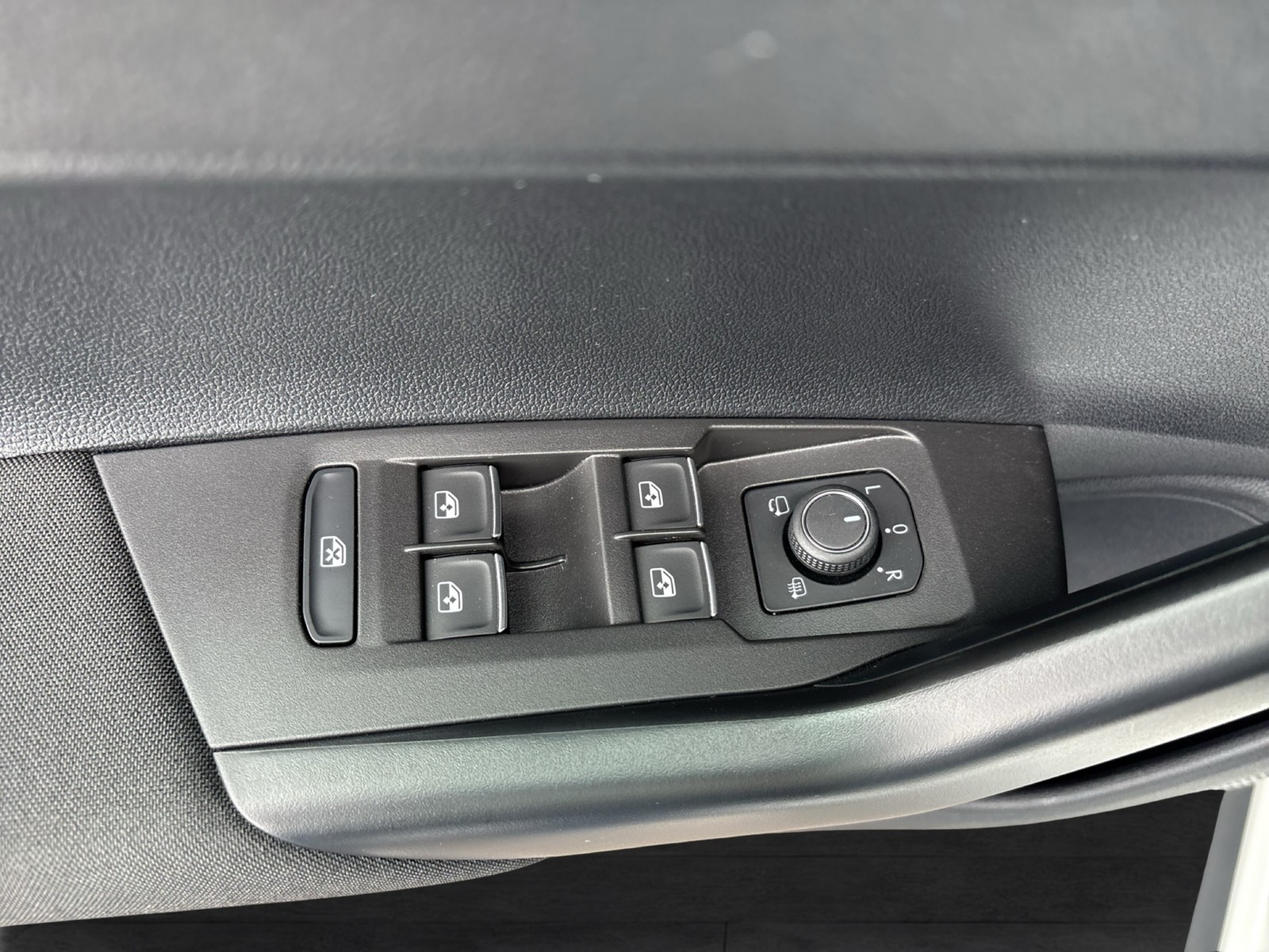 Volkswagen Polo 1.0 R-LINE CAM ACC MATRIX NAVI ALU CARPLAY