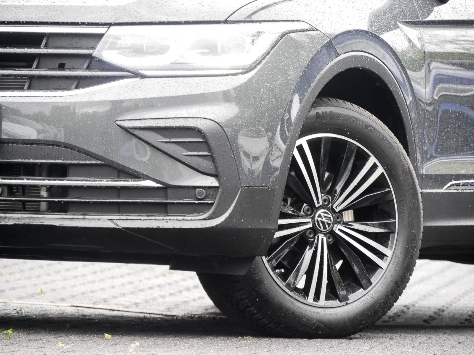 Volkswagen Tiguan 2.0 MOVE AHK CAM ACC LM18 MATRIXLED NAVI