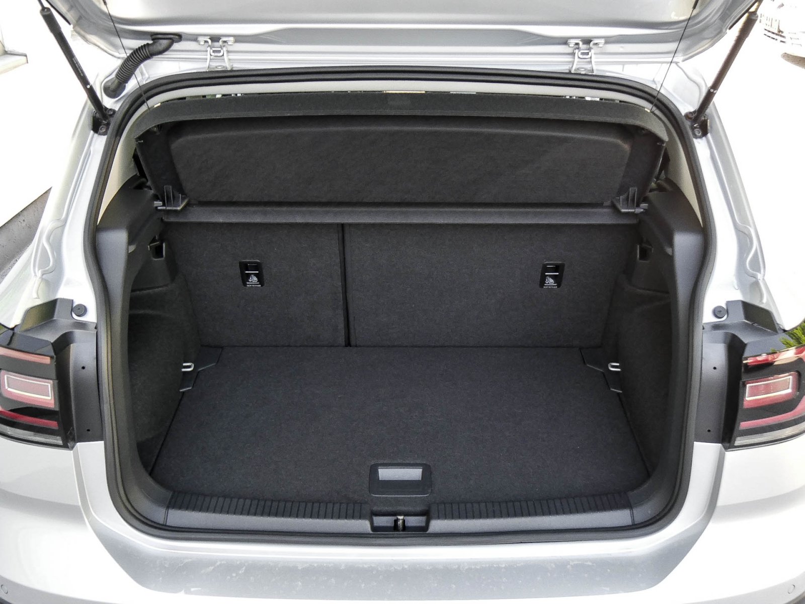 Volkswagen T-Cross 1.0 MOVE ACC ALU NAVI SITZHEIZUNG DAB+