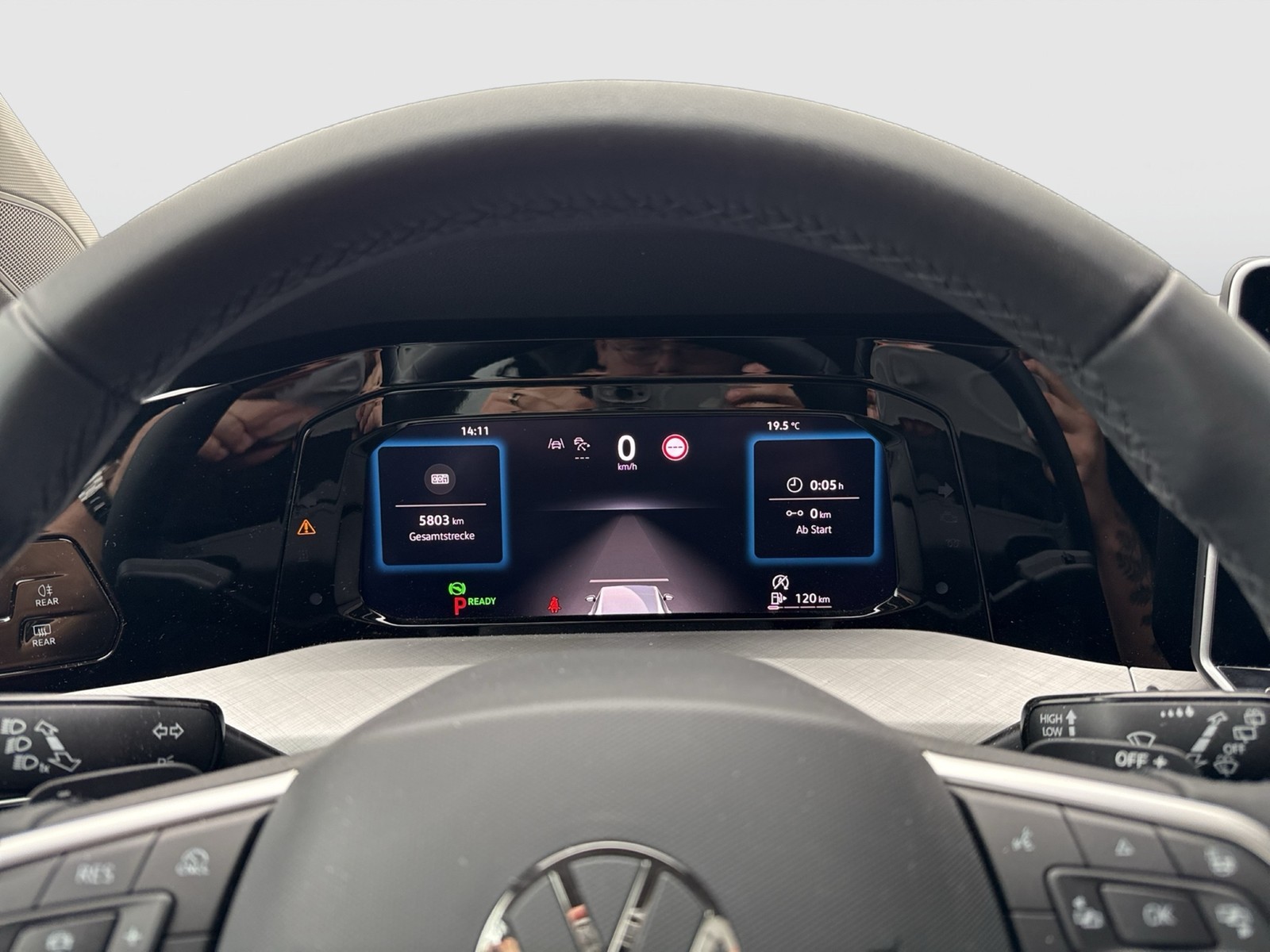 Volkswagen Golf VIII 1.5 eTSI LIFE ACC CARPLAY ALU SITZHEIZ