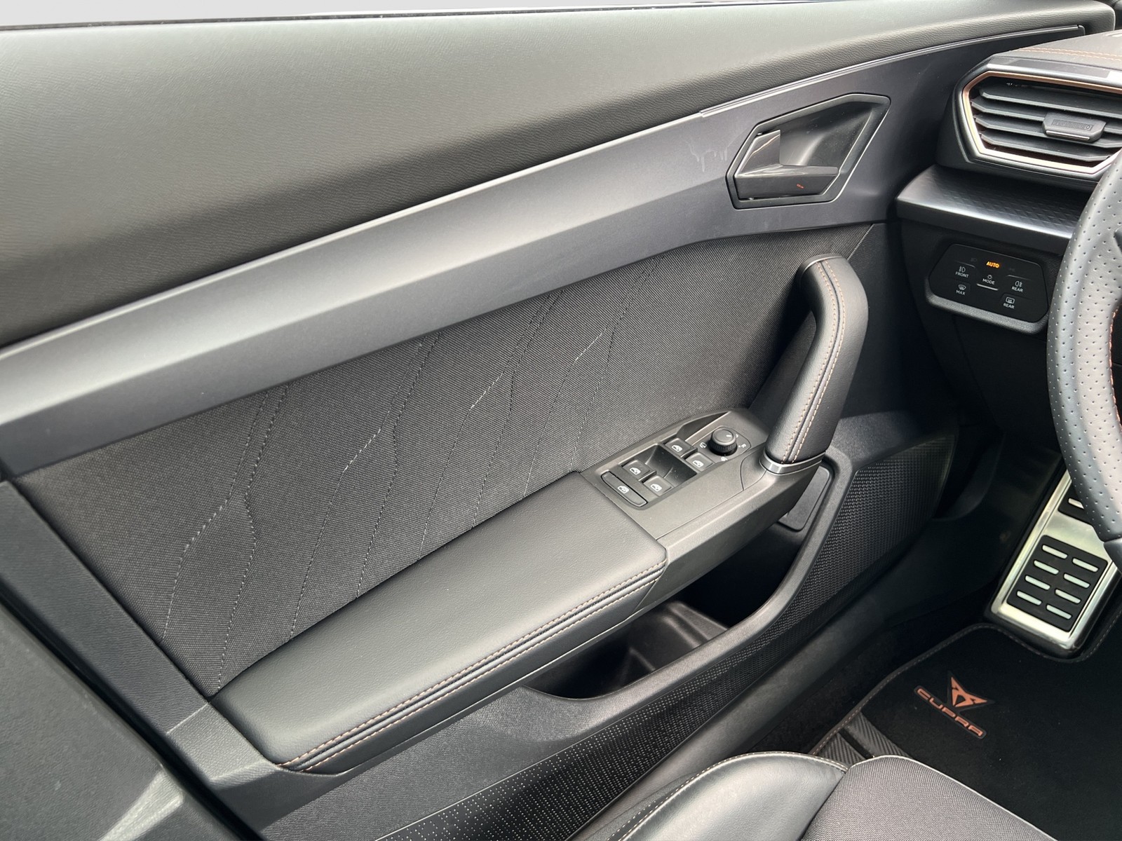 Cupra Formentor 1.5 eTSI FACELIFT CAM LM18 EKLAPPE NAVI