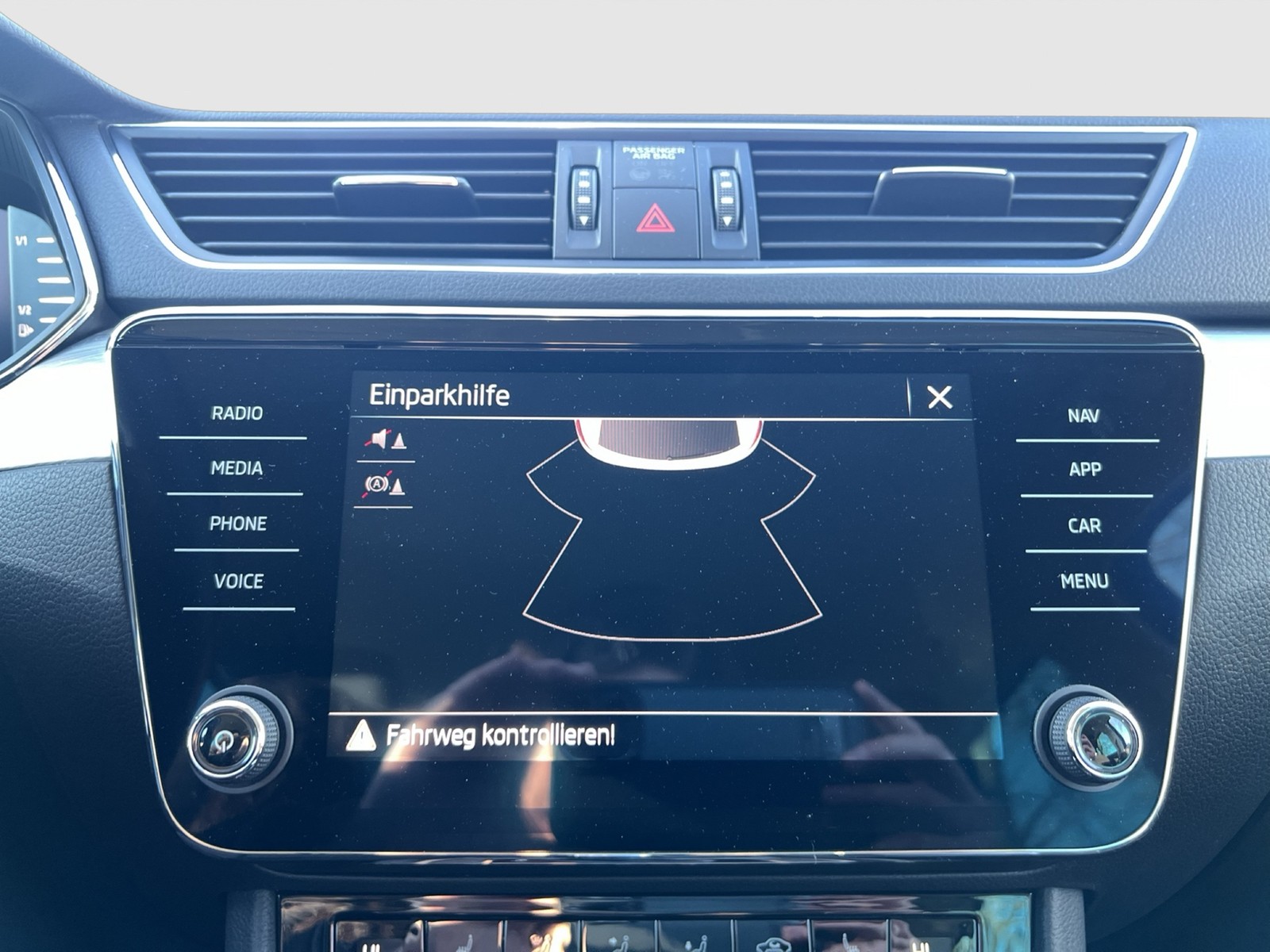 Skoda Superb Combi 1.5 ACC NAVI CARPLAY SITZHEIZUNG
