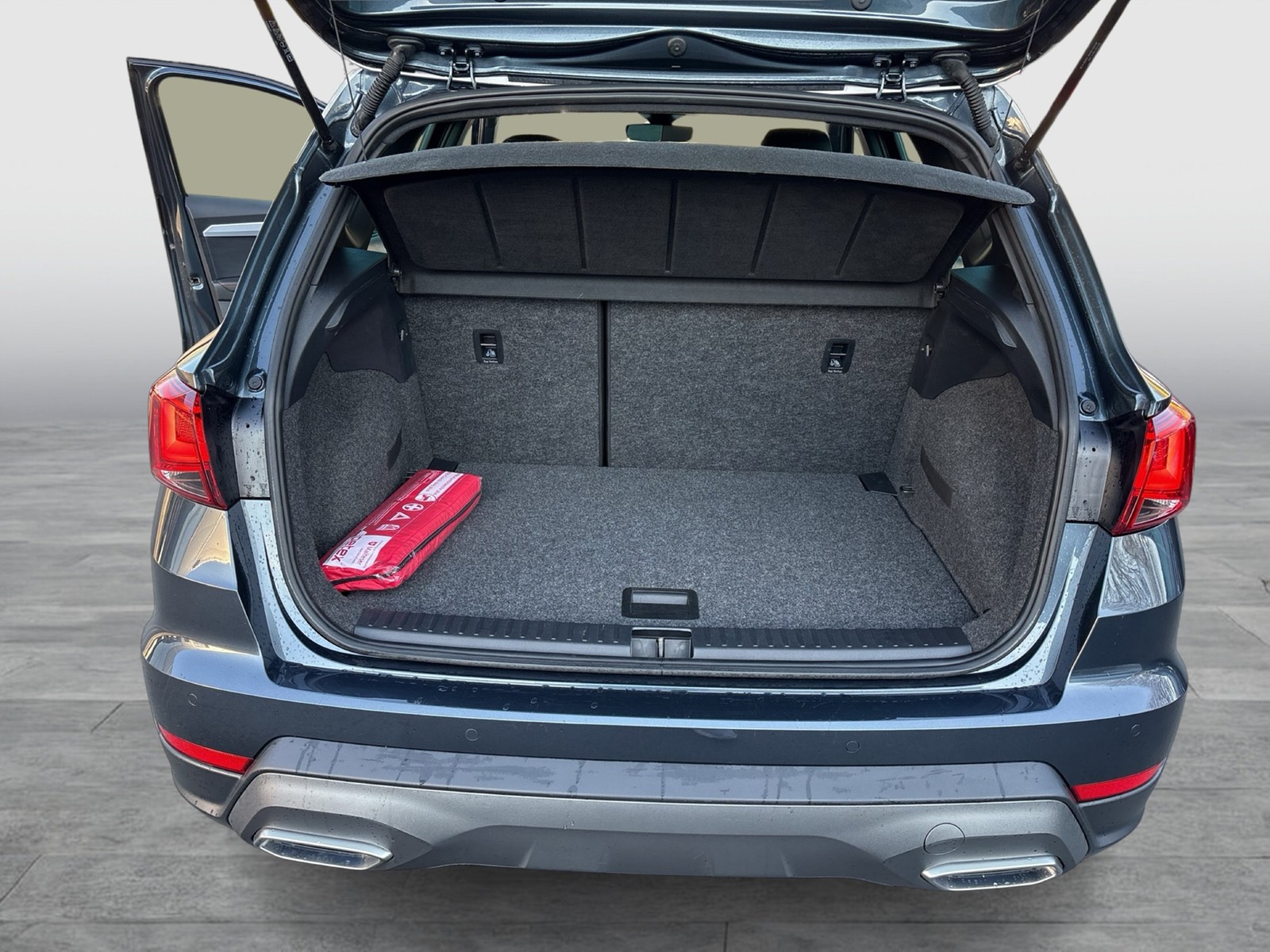 Seat Arona 1.5 FR AHK CAM ACC LM18 NAVI SITZHEIZUNG