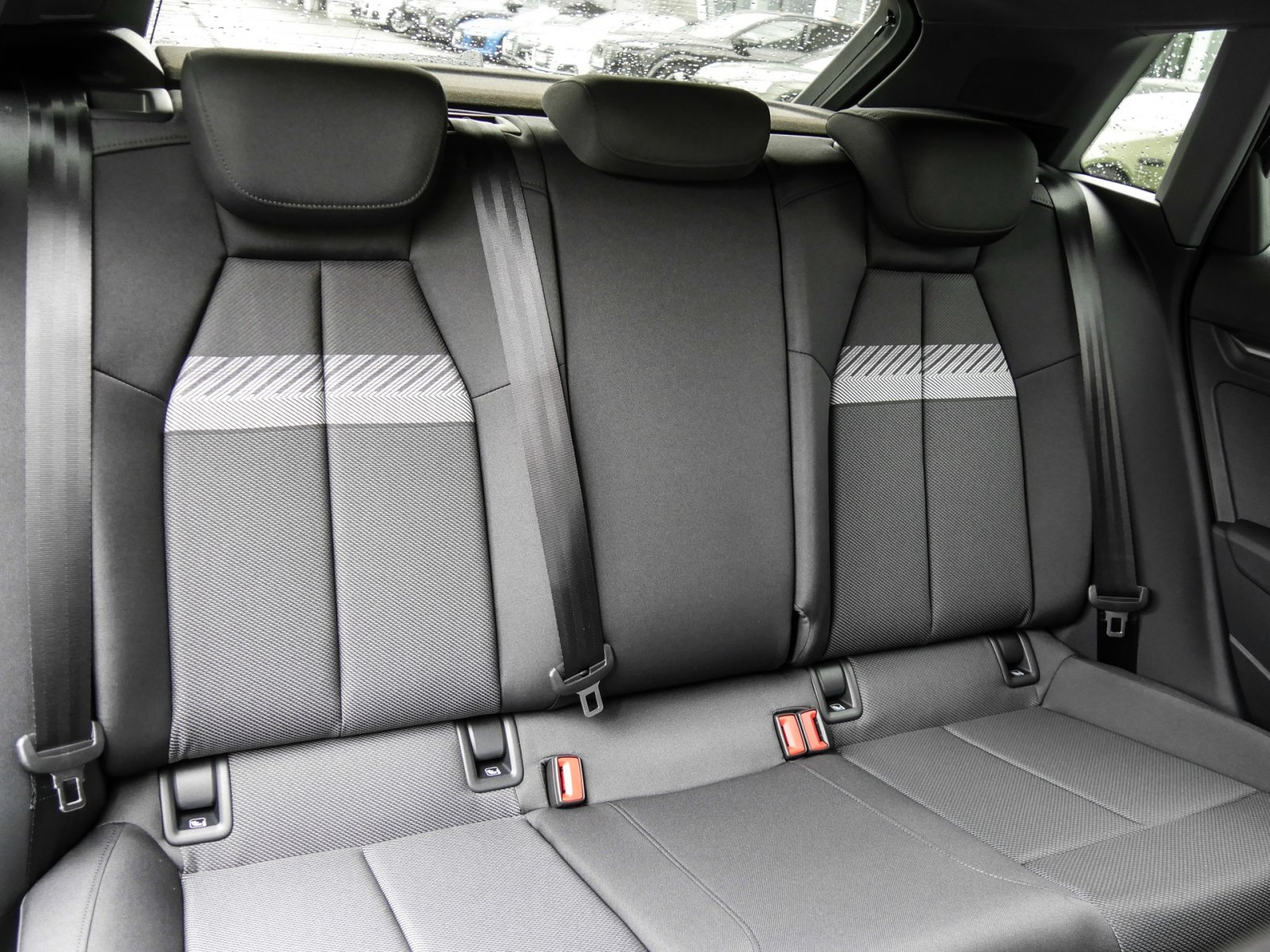 Audi A3 allstreet 35 TFSI S tronic allstreet LED+AHK+Sportsitze+SONOS+Glanzpaket+