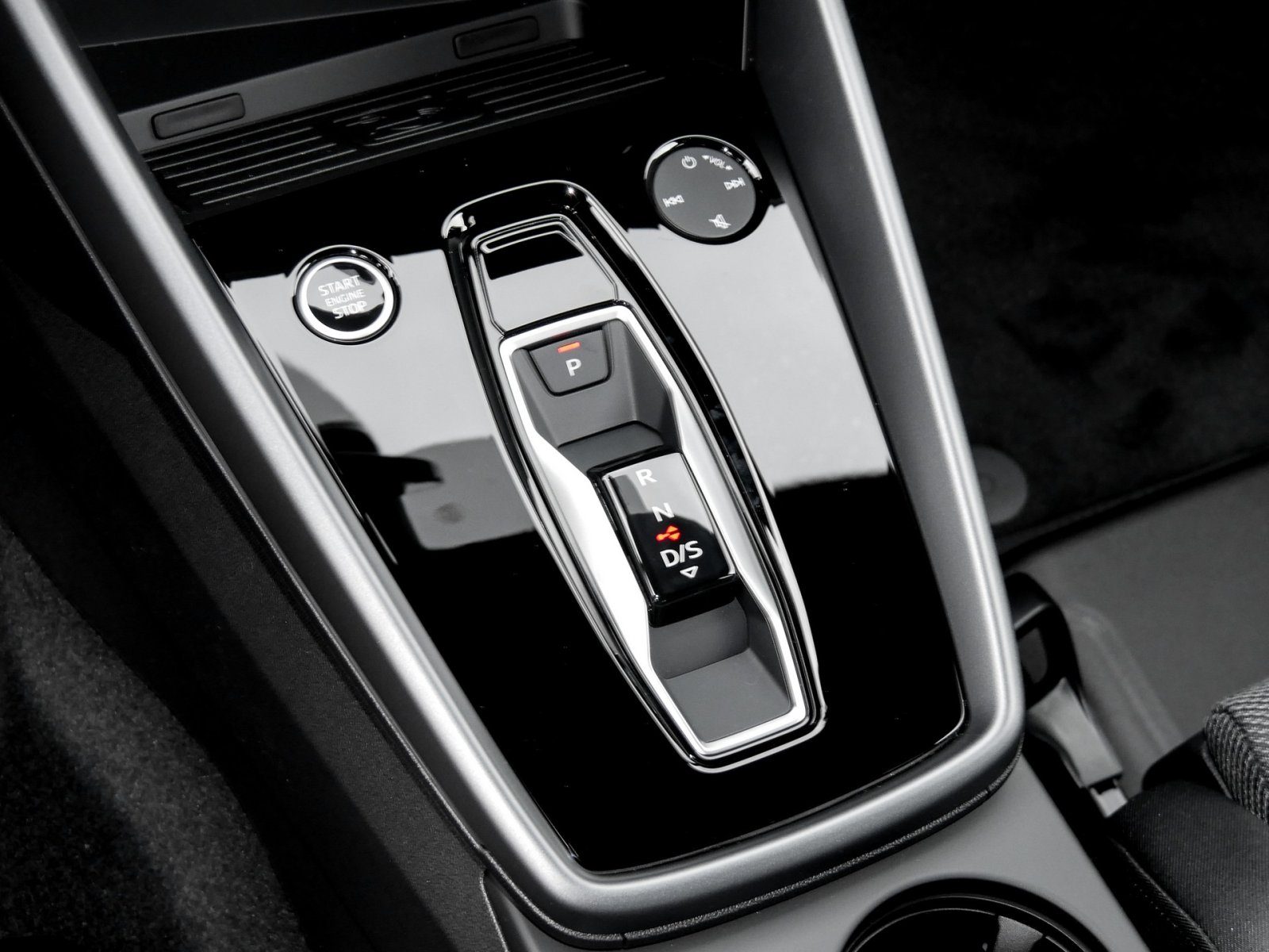 Audi A3 allstreet 35 TFSI S tronic allstreet LED+AHK+Sportsitze+SONOS+Glanzpaket+