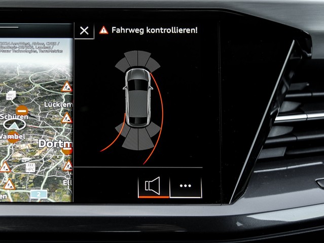 Audi Q4 e-tron Sportback 45 quattro S LINE AHK LM21