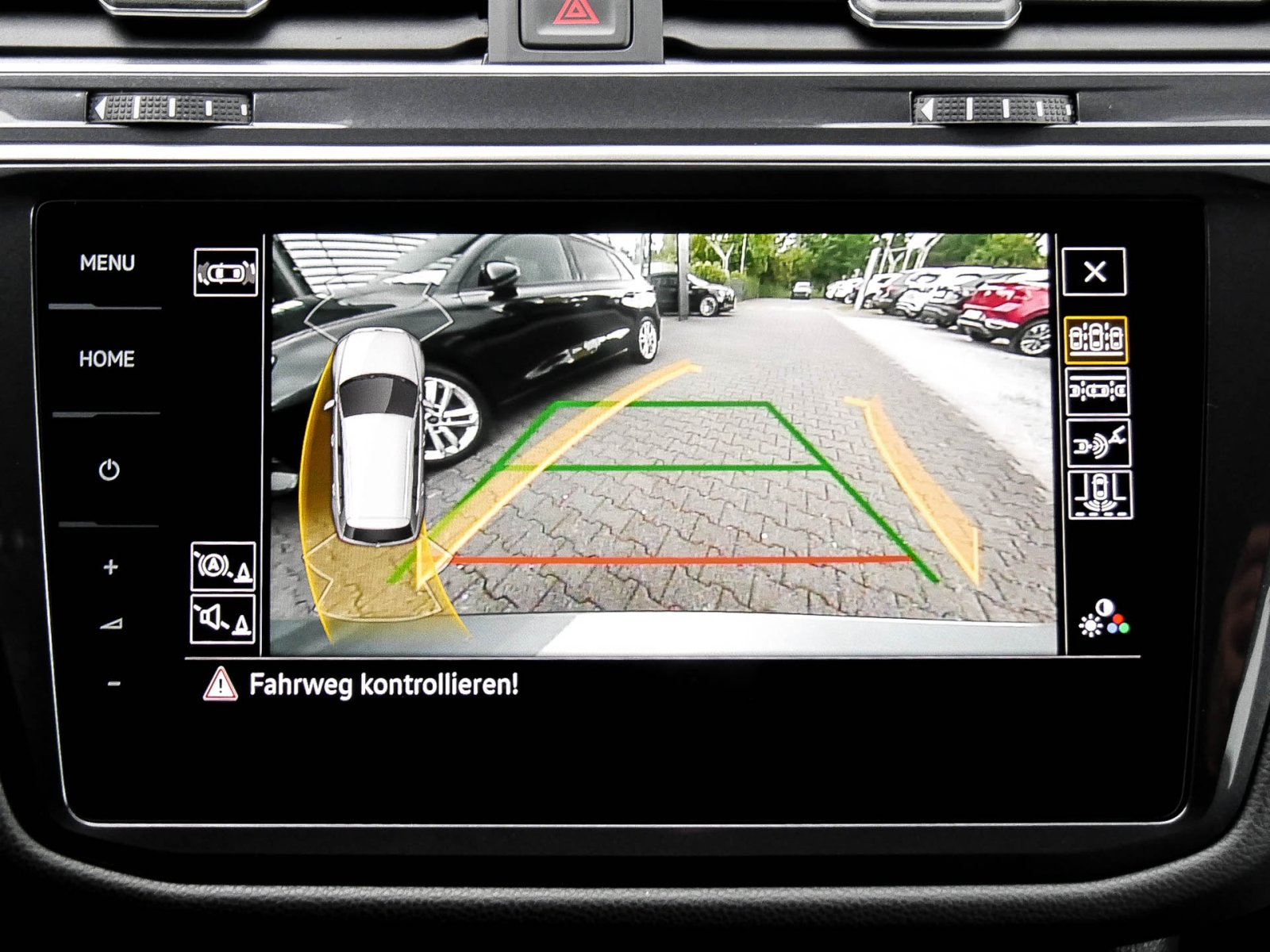 Volkswagen Tiguan Allspace 2.0 MOVE 4X4 7SITZE AHK CAM LM18