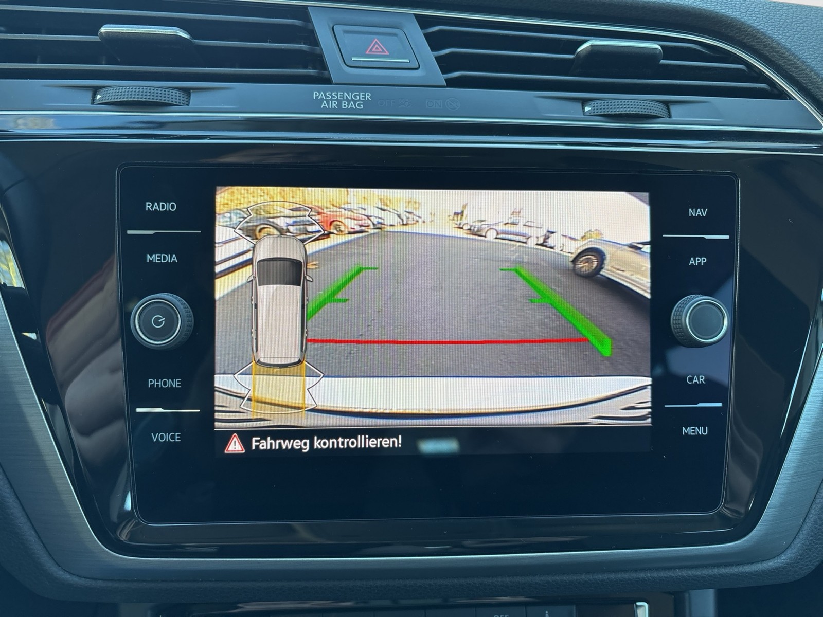 Volkswagen Touran 1.5 COMFORTLINE 7SITZE CAM CARPLAY SITZHZ