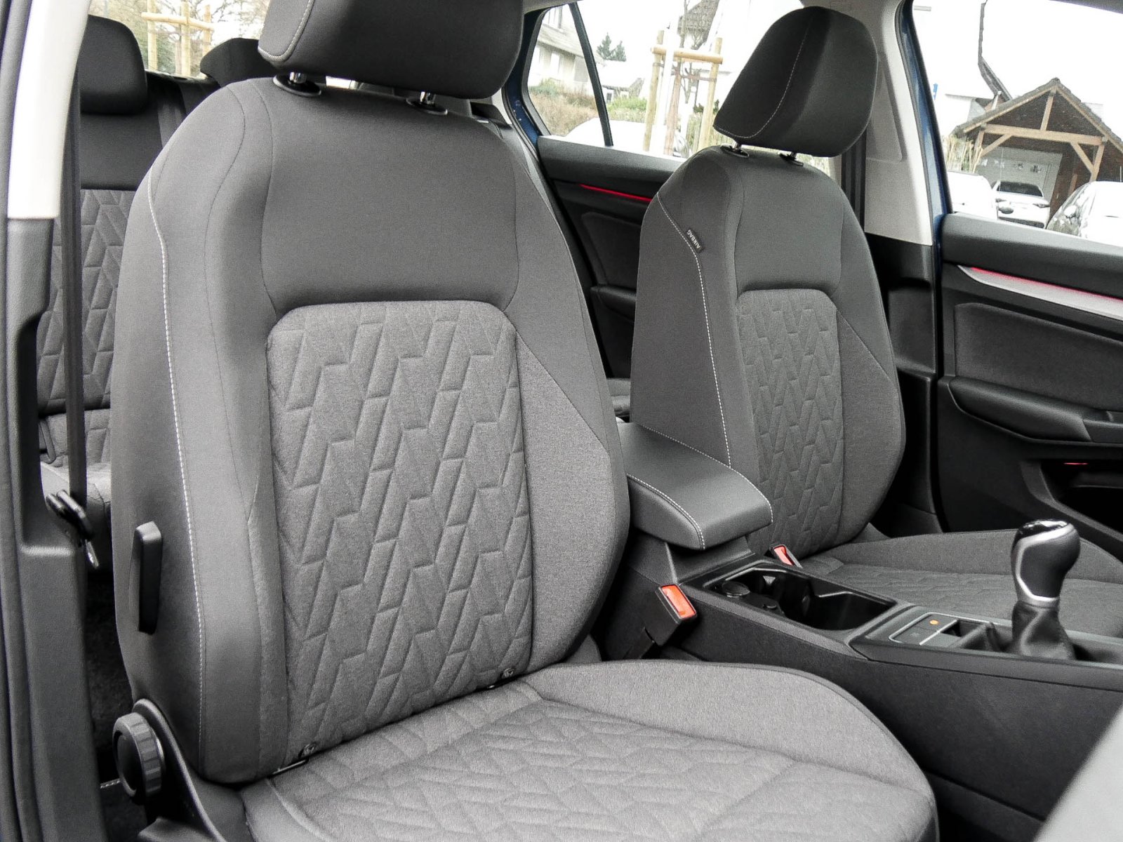 Volkswagen Golf VIII 1.5 LIFE ACC SITZHZ. CARPLAY/ANDROIDA.