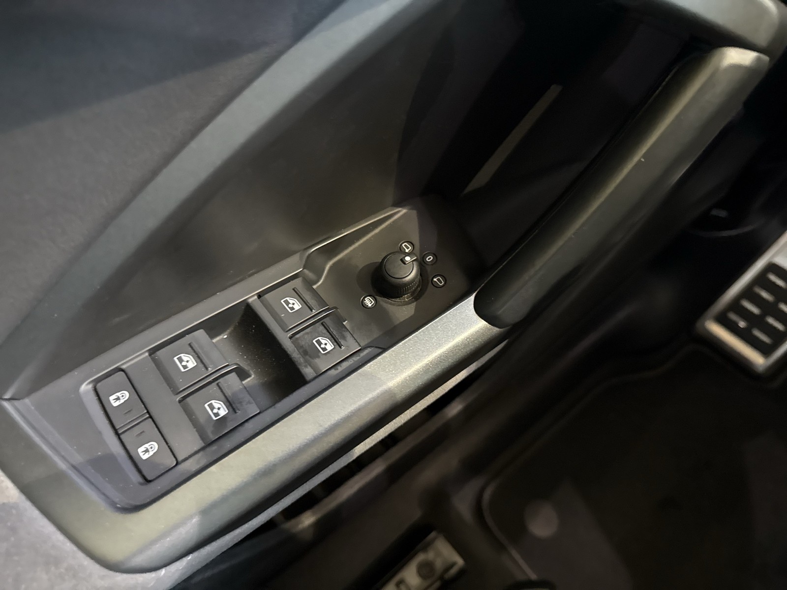 Audi Q3 35 quattro S LINE BLACKPAK AHK ACC LM20 NAVI+