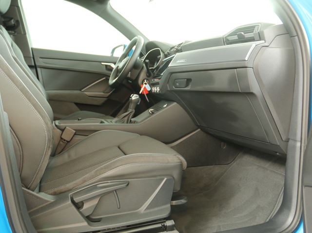 Audi Q3 35 quattro S LINE BLACKPAK AHK ACC LM20 NAVI+