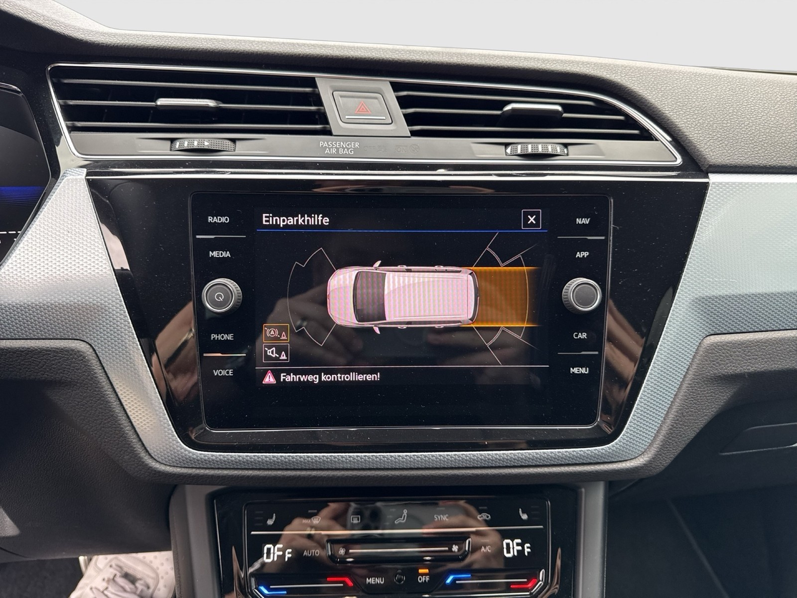 Volkswagen Touran 2.0 GOAL 7SITZE AHK ACC E-KLAPPE NAVI ALU