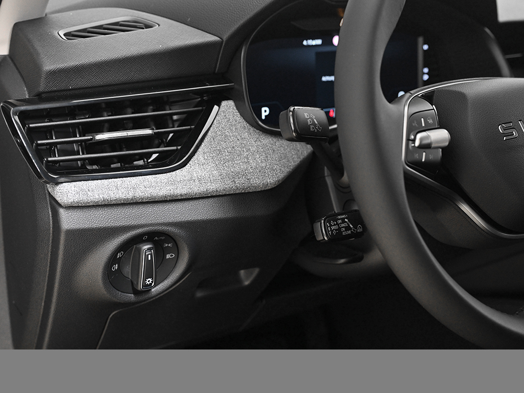 Skoda Kamiq 1.5 TOUR DSG MATRIXLED CAM eKLAPPE NAVI