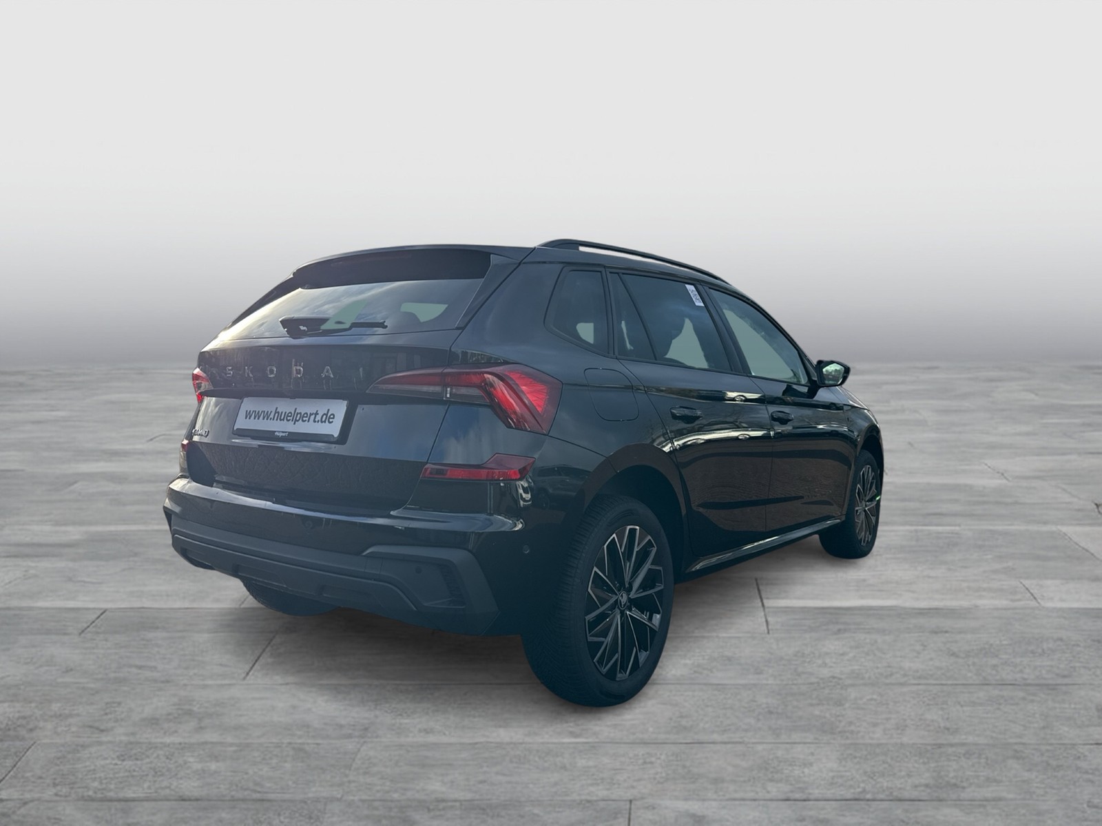 Skoda Kamiq 1.5 TOUR BLACKPACKAGE PANO AHK CAM EKLAPPE