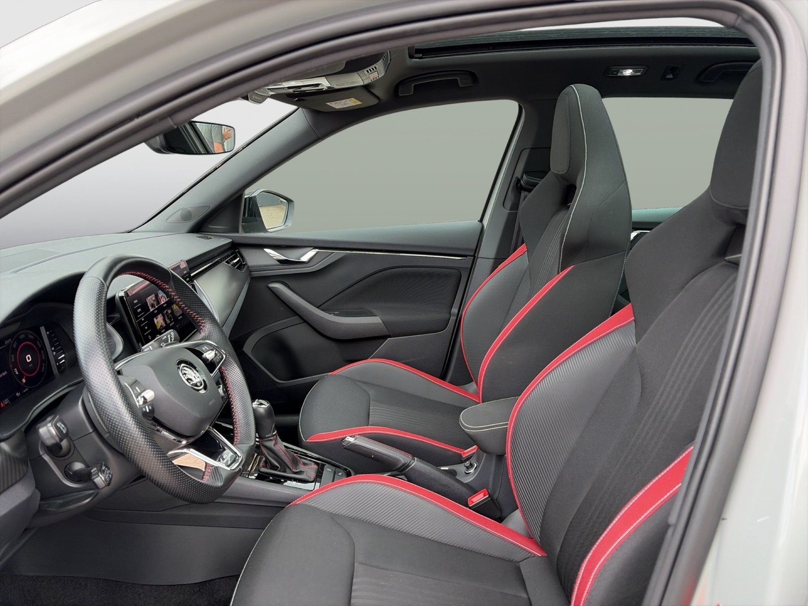 Skoda Kamiq 1.5 MONTE CARLO PANO KAMERA ACC LM18 NAVI