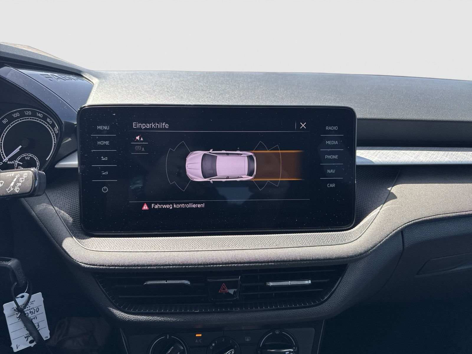 Skoda Fabia 1.0 TOUR NAVI ALU CARPLAY SITZHEIZUNG