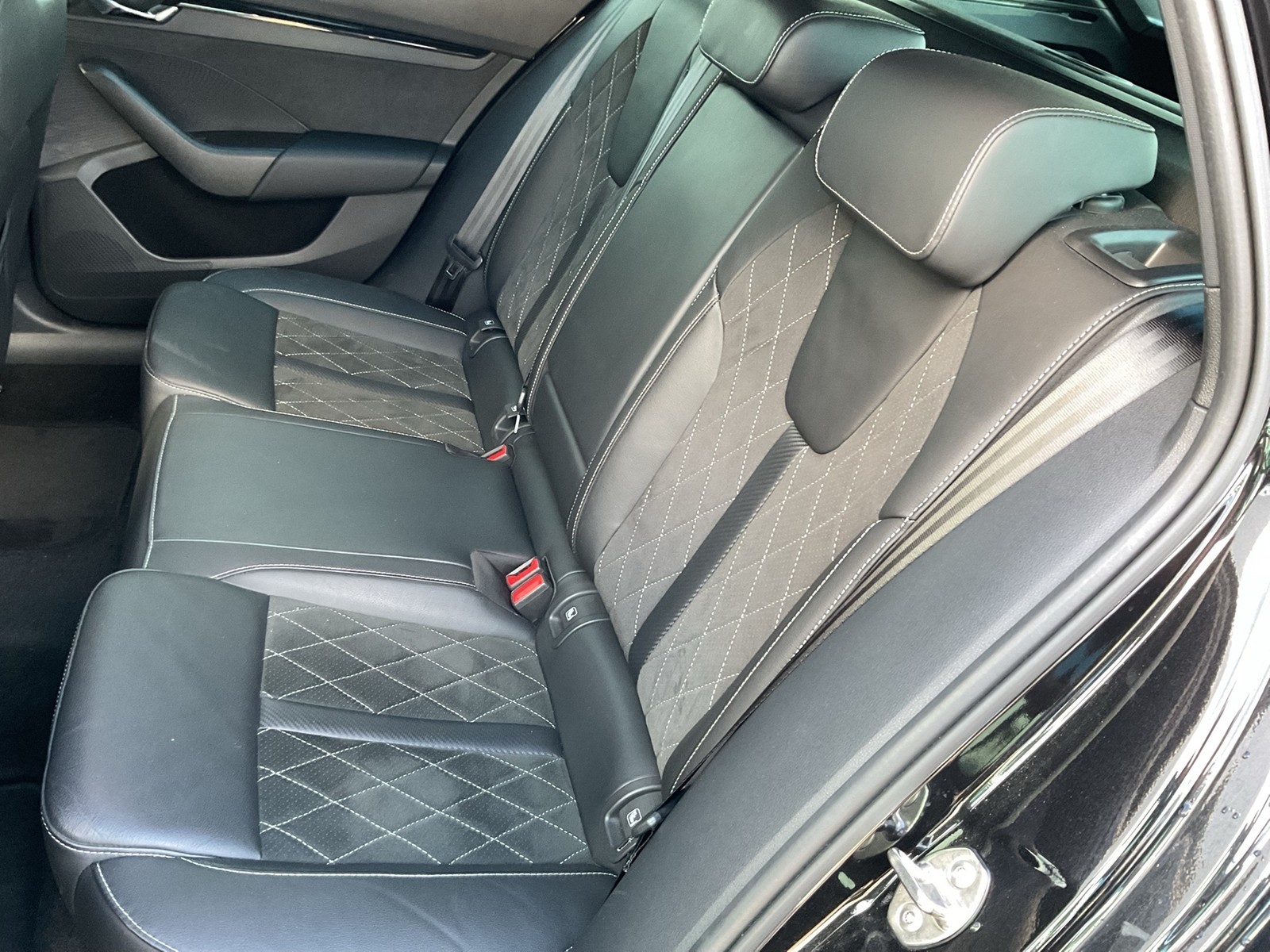 Skoda Octavia Combi 1.4 iV RS ACC LM19 HEAD-UP MATRIX