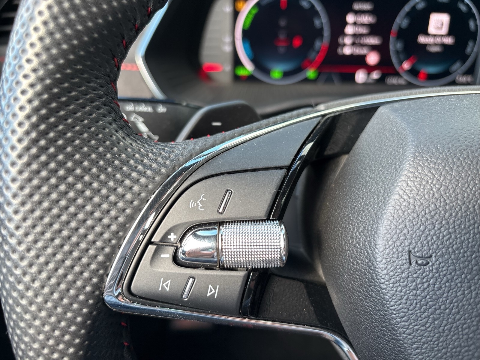 Skoda Octavia Combi 1.4 iV RS CAM LM18 MATRIX CARPLAY