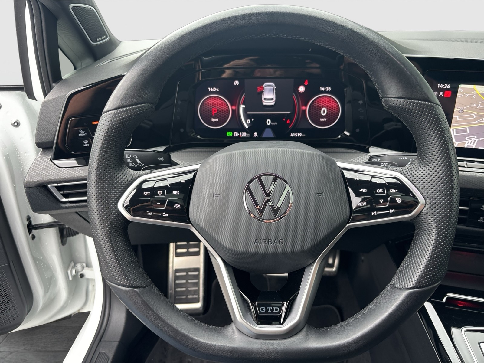 Volkswagen Golf 2.0 GTD ALU19 PANO H.KARDON MATRIX BLACK
