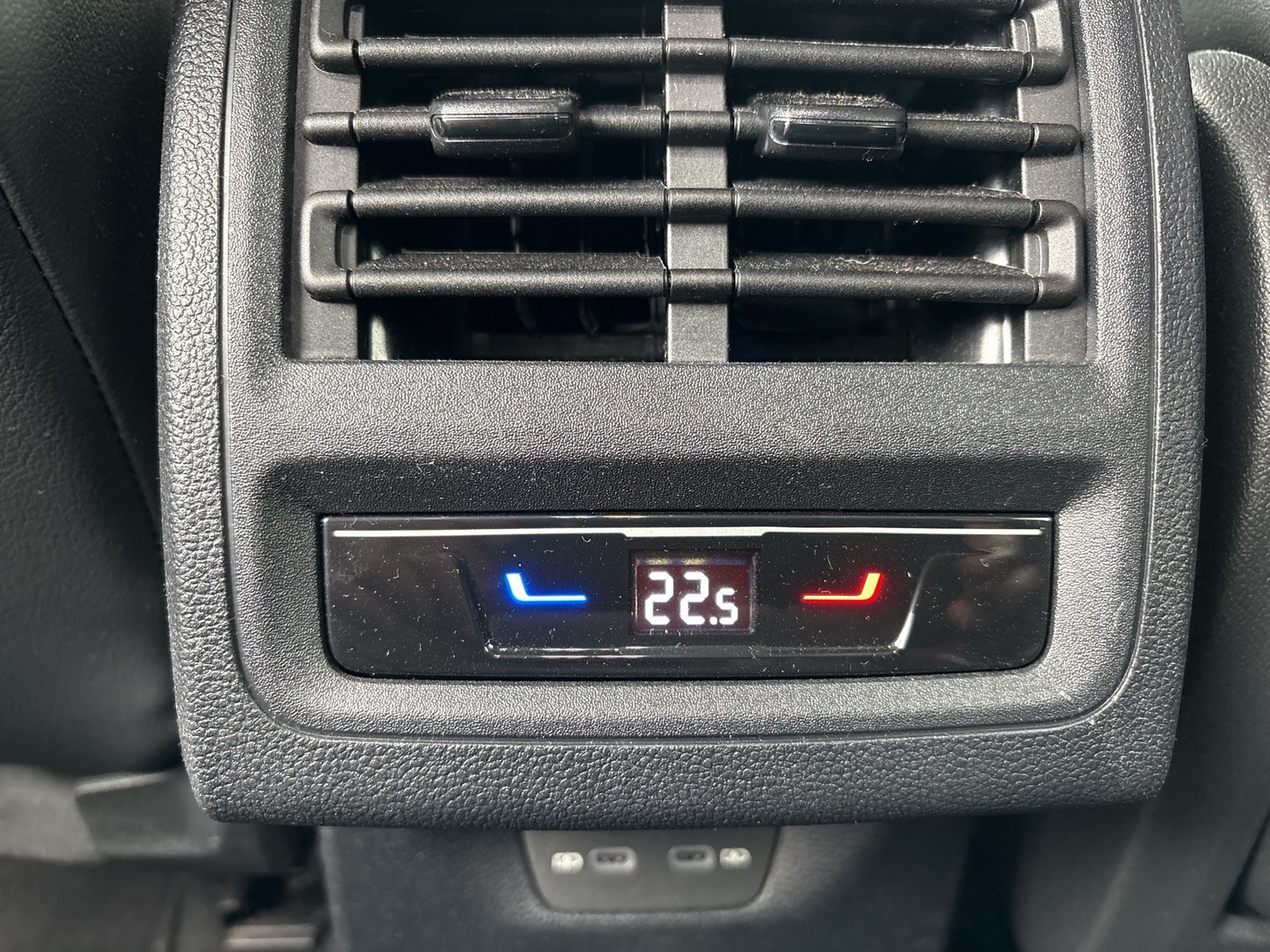 Volkswagen Golf VIII 2.0 GOAL FACELIFT AHK CAM ACC LED+ NAVI