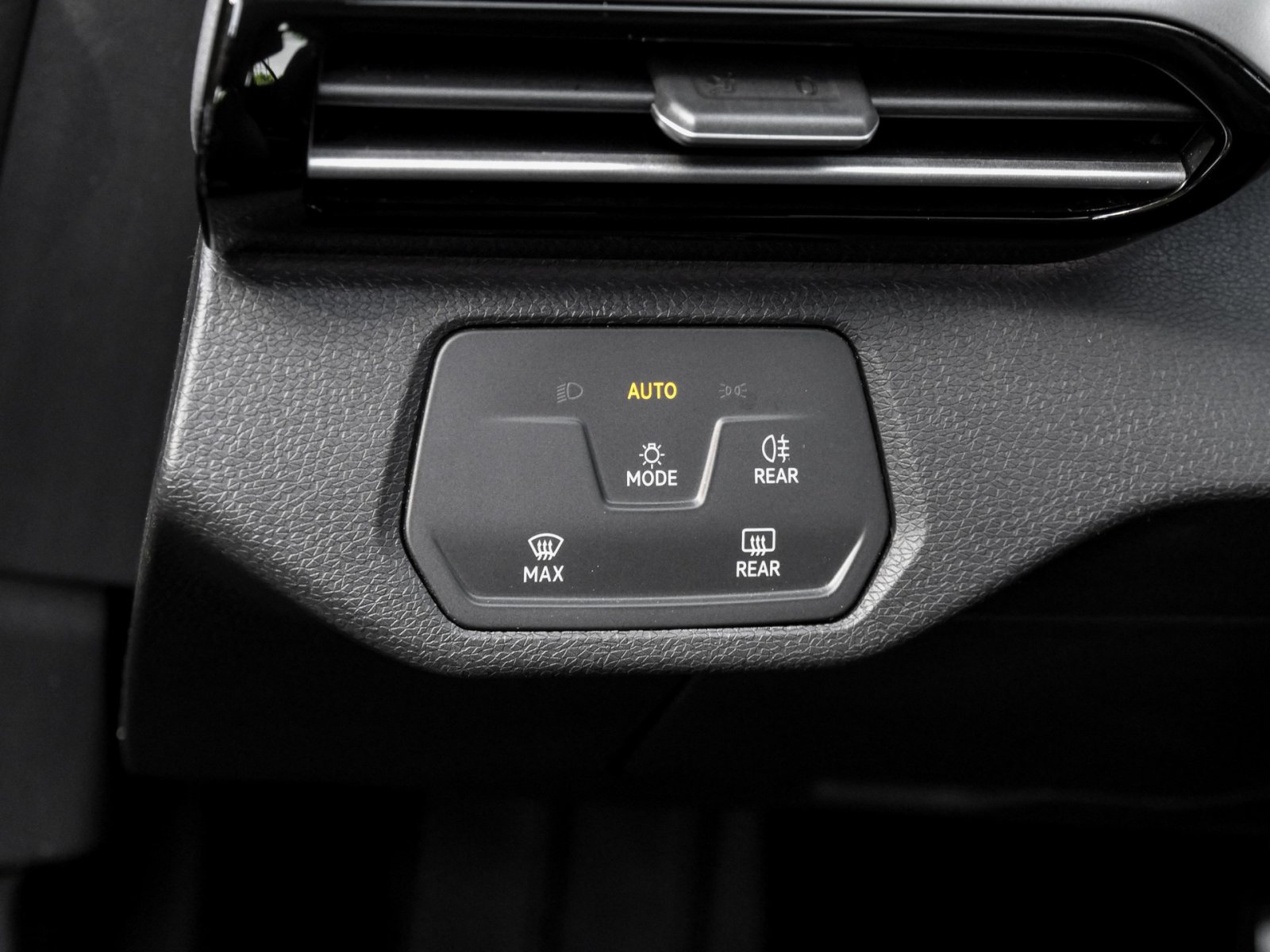Volkswagen ID.4 PRO ACC LM19 NAVI SITZHEIZUNG CARPLAY LED