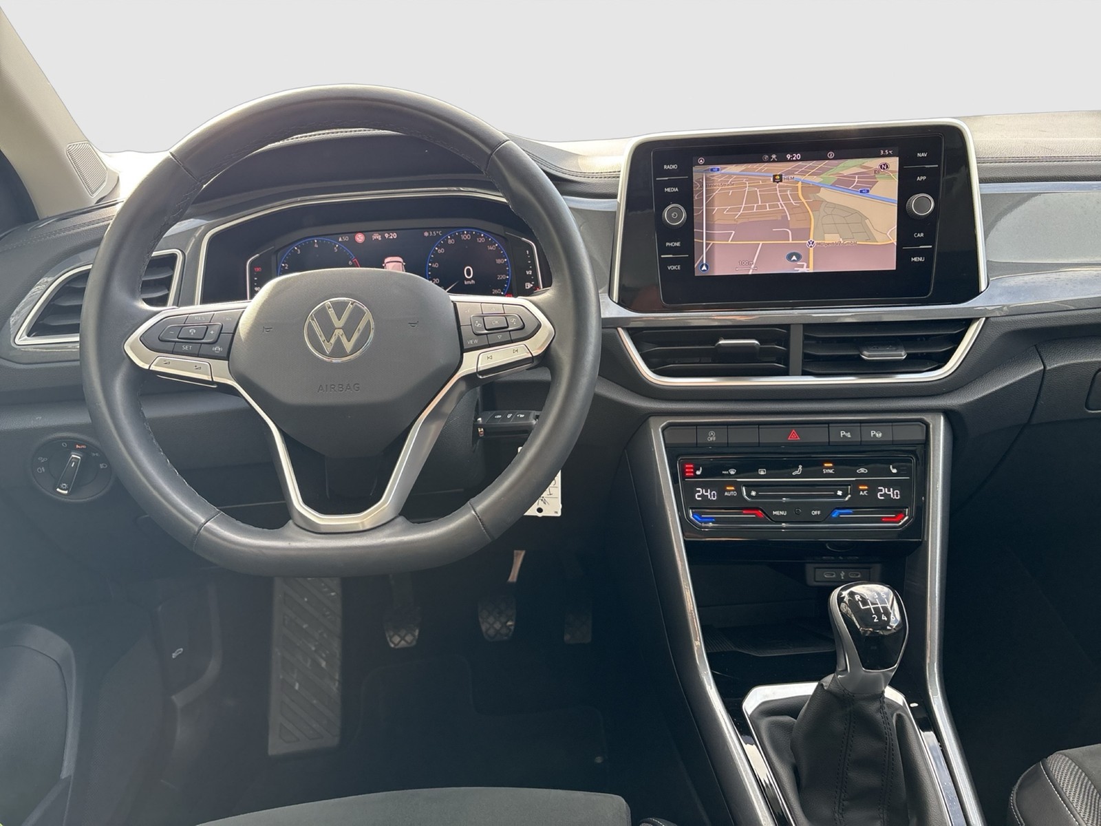 Volkswagen T-Roc 1.0 STYLE PANO AHK CAM ACC LM17 NAVI LED+