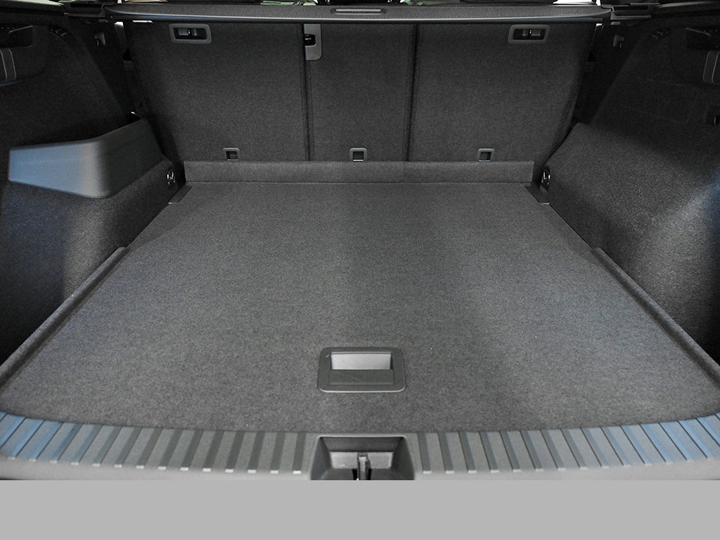 Volkswagen Tayron 2.0 TDI R-LINE 4MOTION AHK LEDER PANO STANDHZG
