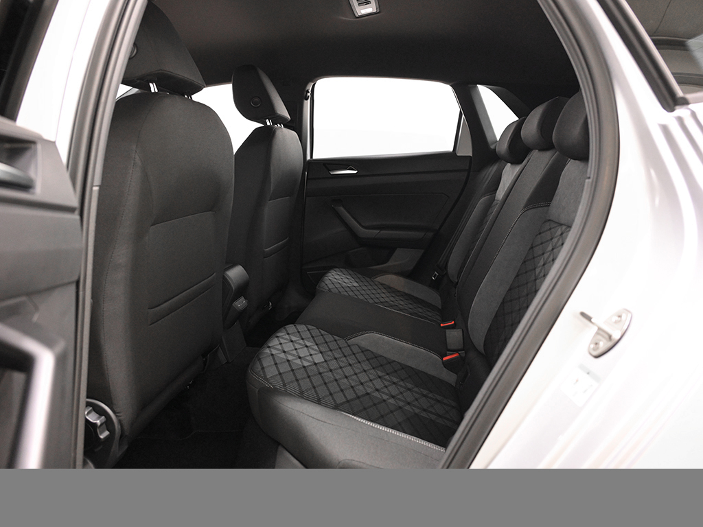 Volkswagen Polo 1.0 TSI R-LINE DSG MATRIXLED NAVI CAM KEYLESS