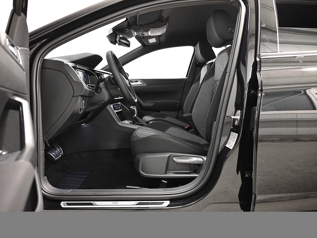 Volkswagen Polo 1.0 TSI R-LINE DSG MATRIXLED KEYLESS CAM LM17