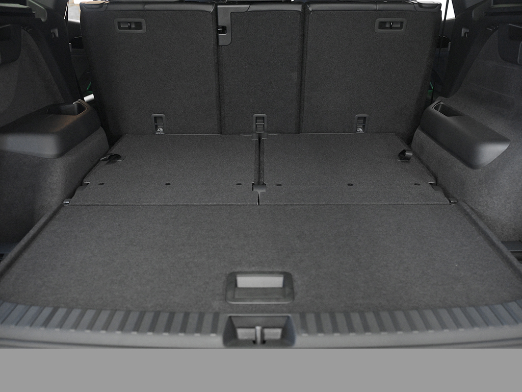Volkswagen Tayron 2.0 TDI R-LINE 4MOTION LEDER 7SITZE AHK MATRIXLED