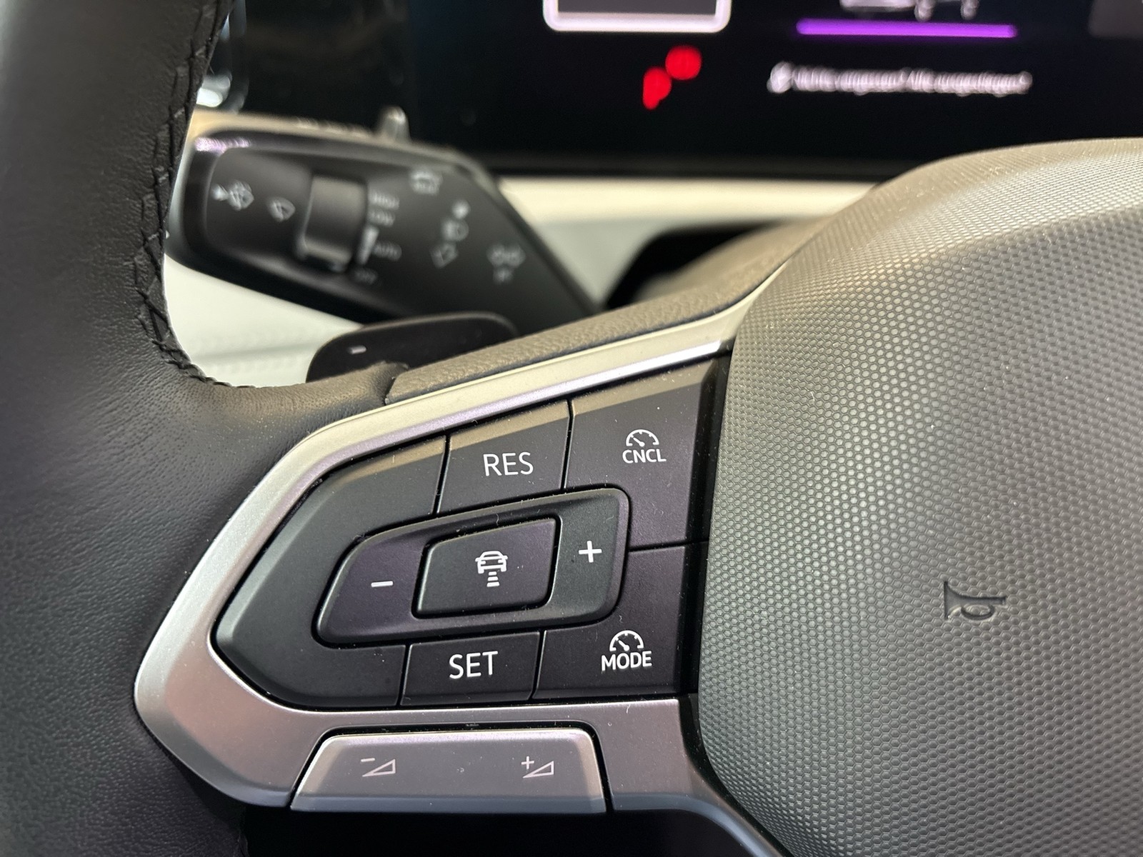 Volkswagen Tiguan 2.0 ELEGANCE 4X4 AHK KAMERA