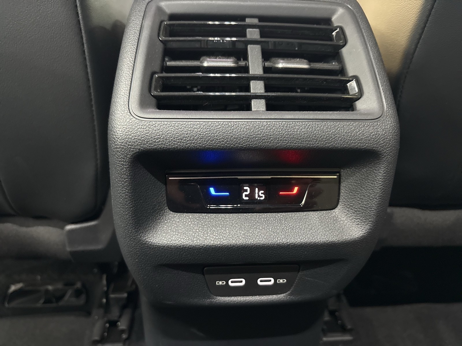 Volkswagen Tiguan 2.0 ELEGANCE 4X4 AHK KAMERA