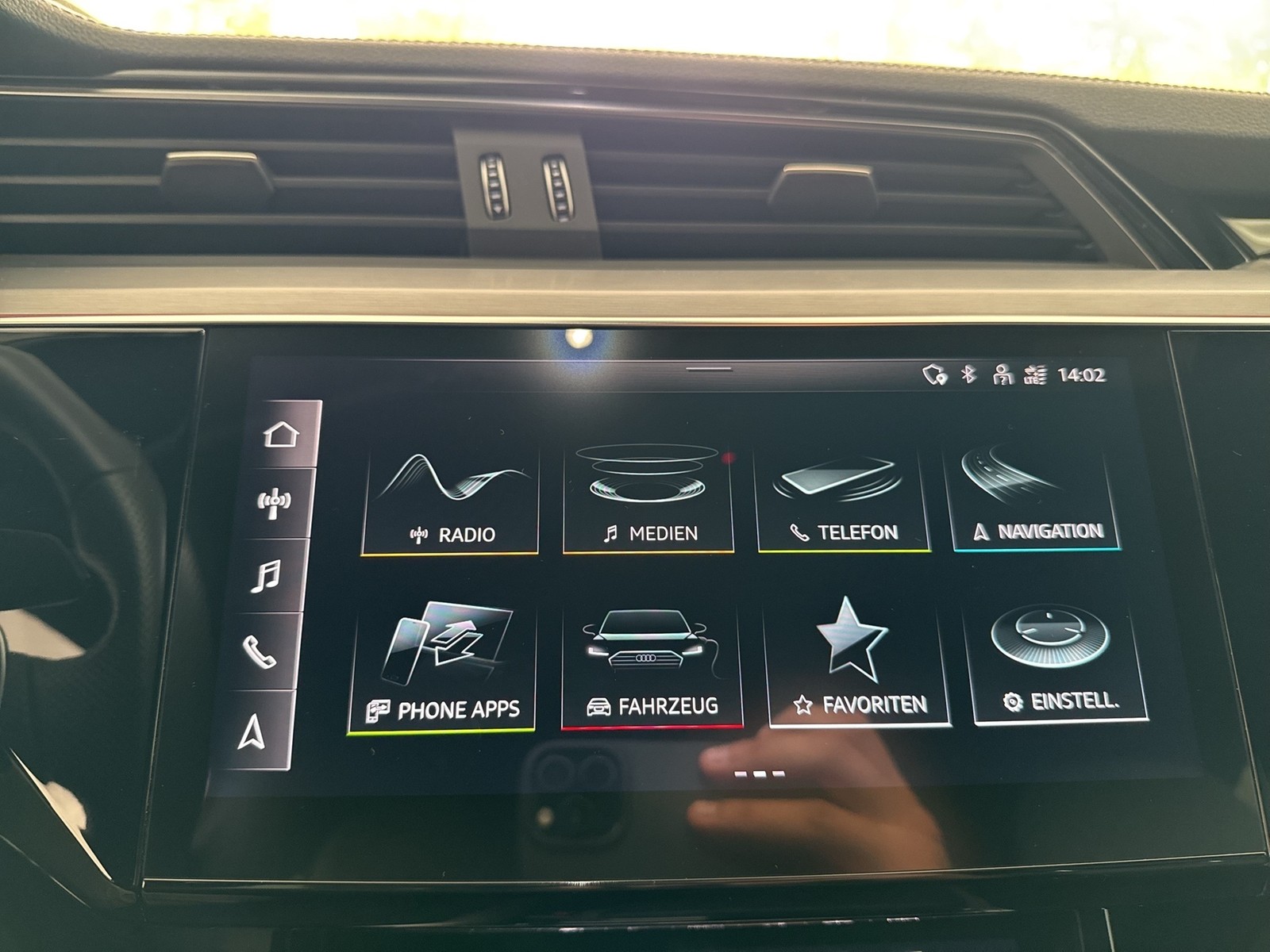 Audi Q8 e-tron 55 Qu. S LINE PANO AHK digitalMATRIX