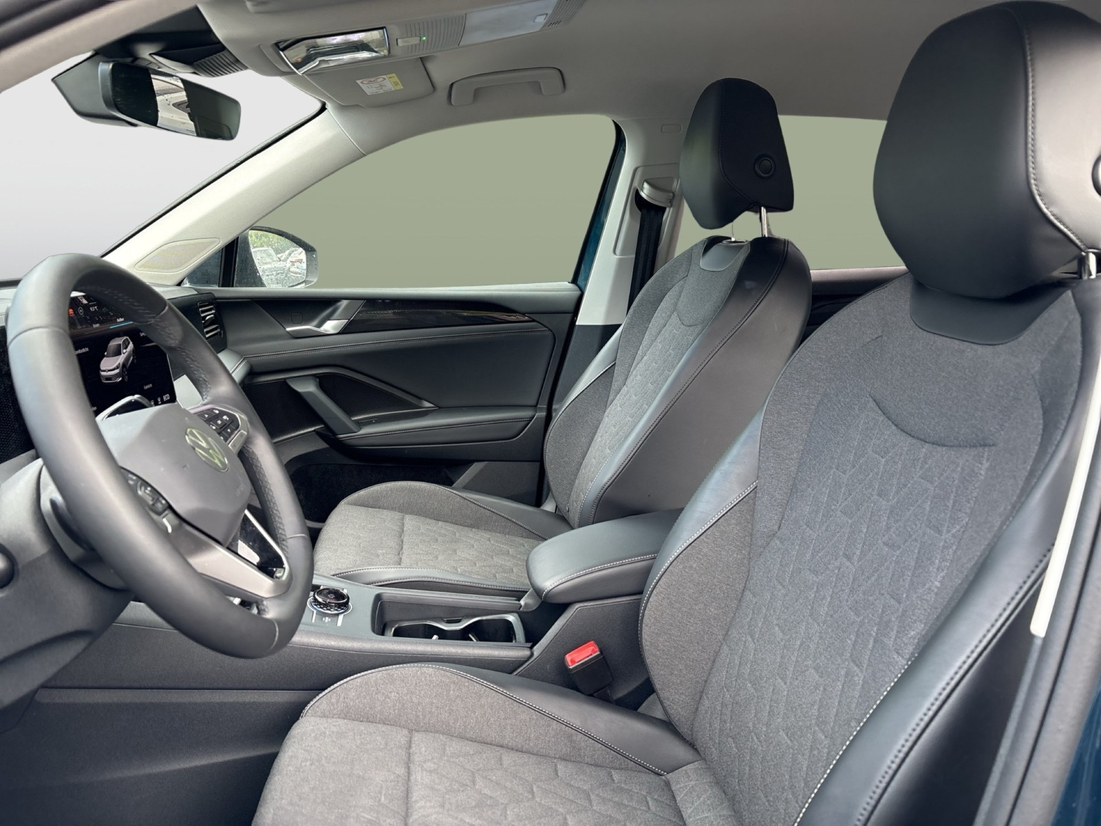 Volkswagen Tiguan 1.5 HYBRID LIFE NAVI AHK KAMERA