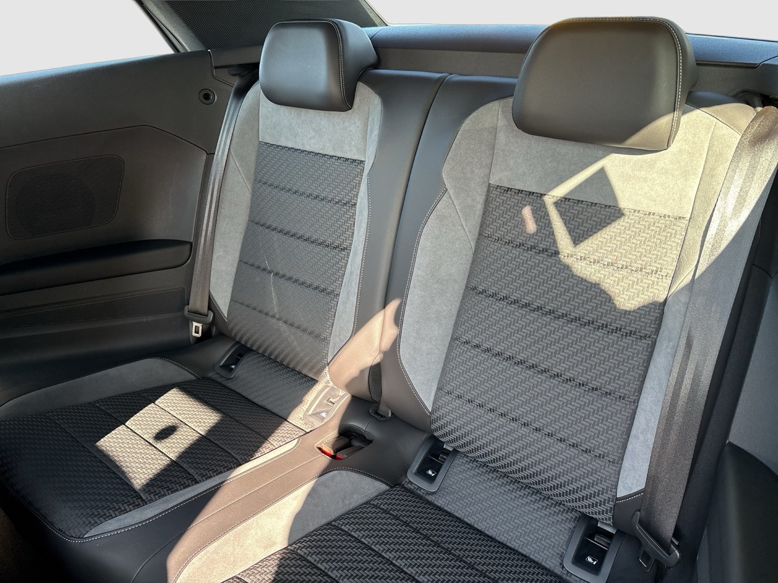 Volkswagen T-Roc Cabriolet 1.5 R-LINE NAVI AHK ACC