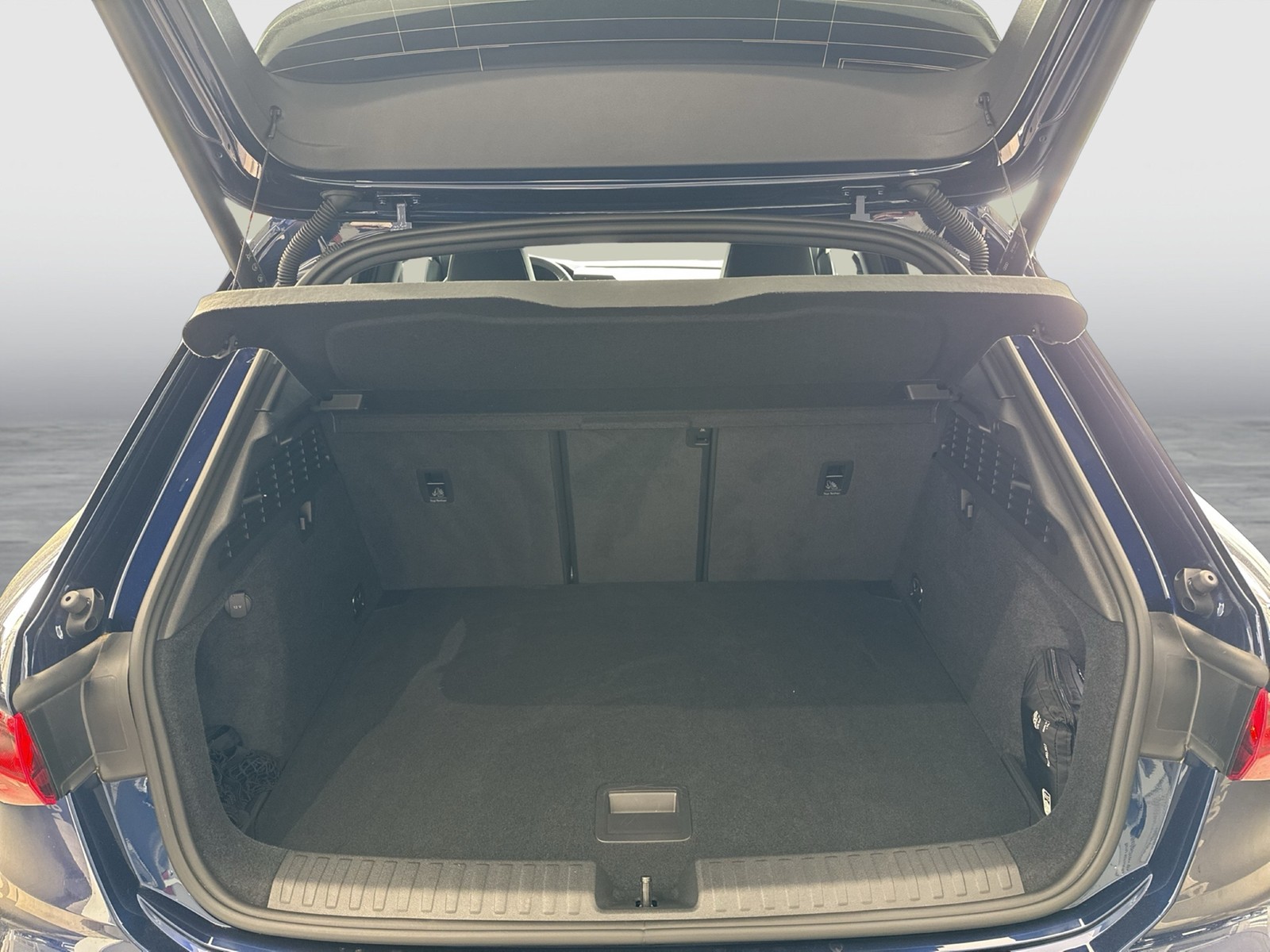 Audi S3 Sportback Qu. B&O eKLAPPE MATRIX NAVI ALU19