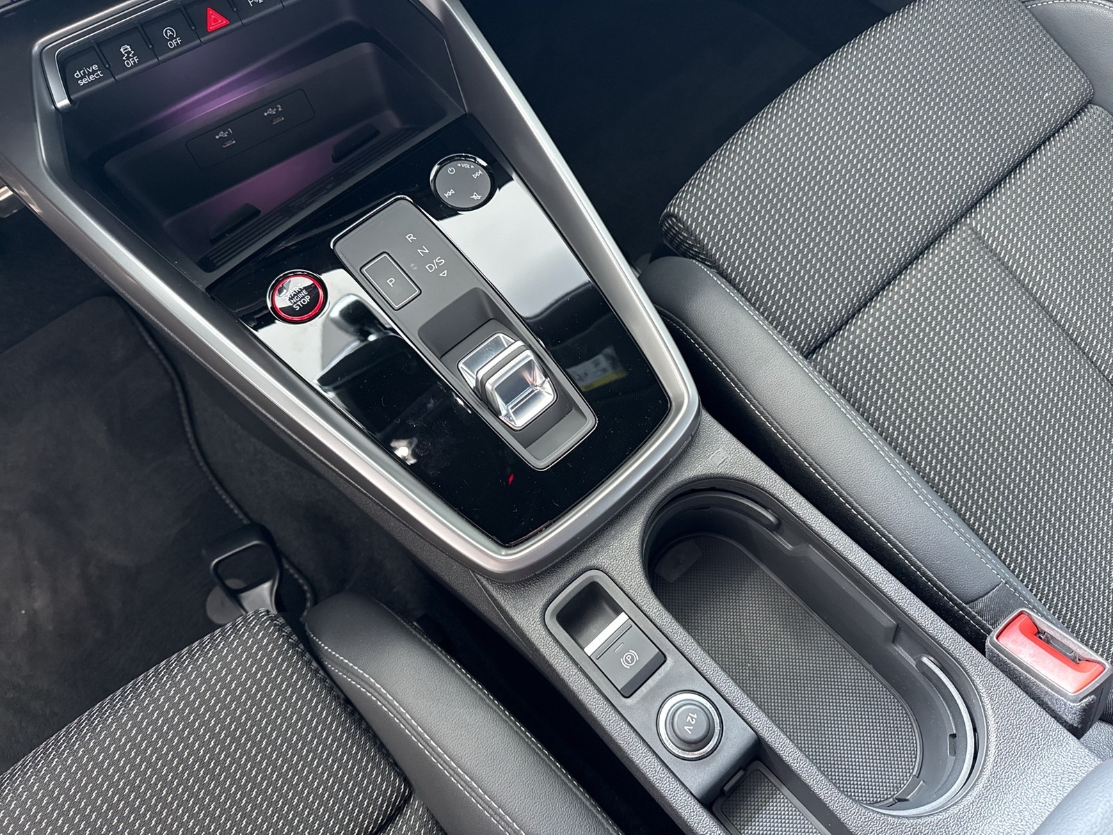 Audi S3 Sportback Qu. B&O eKLAPPE MATRIX NAVI ALU19