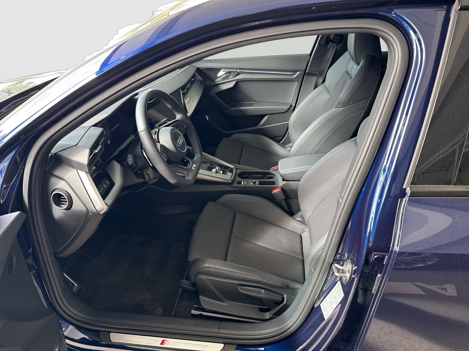 Audi S3 Sportback Qu. B&O eKLAPPE MATRIX NAVI ALU19