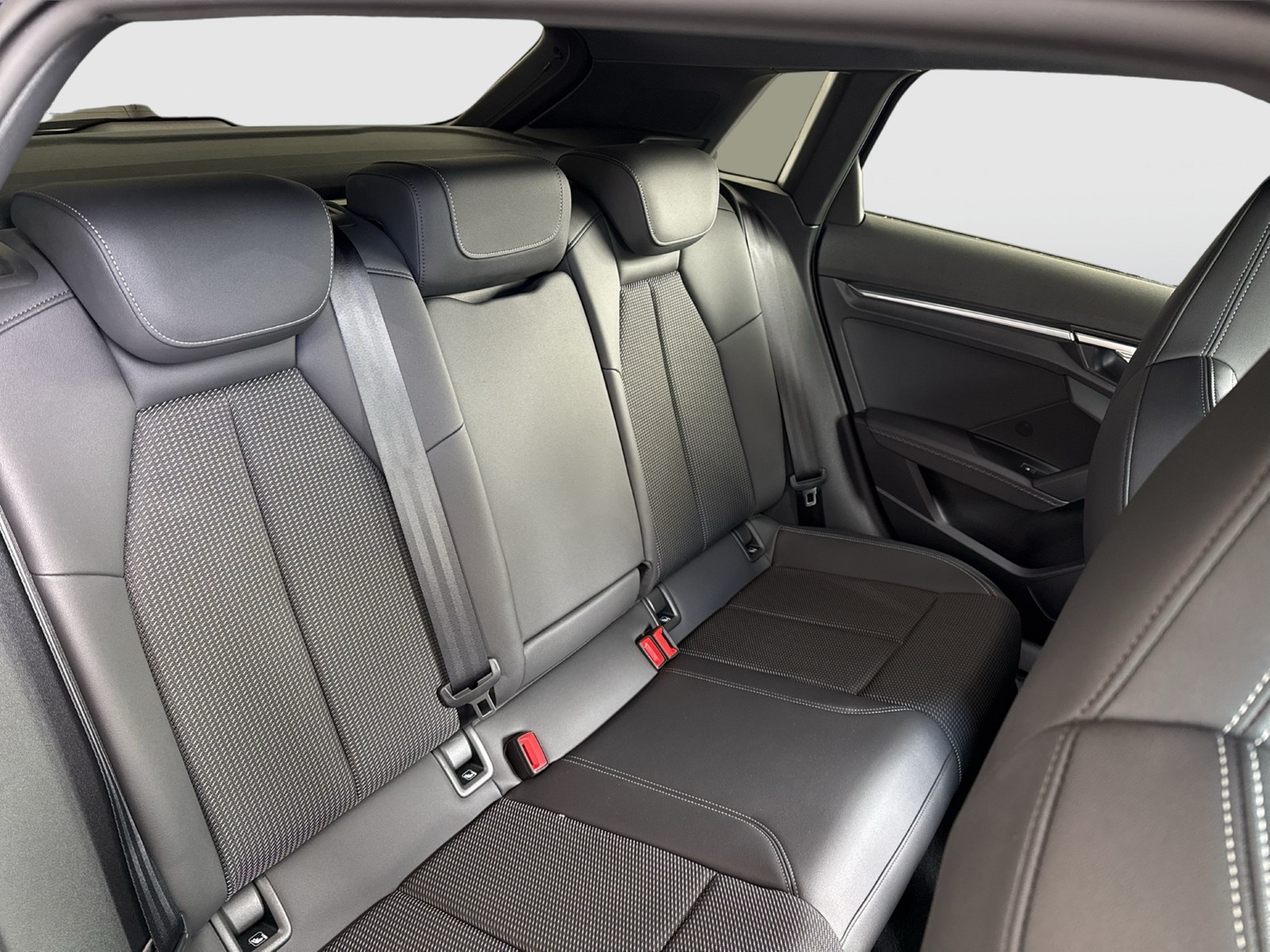 Audi S3 Sportback Qu. B&O eKLAPPE MATRIX NAVI ALU19