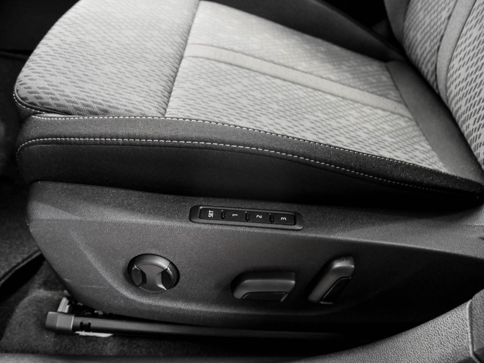 Skoda Octavia Combi 2.0 STYLE ACC HEAD-UP NAVICOLUMBUS