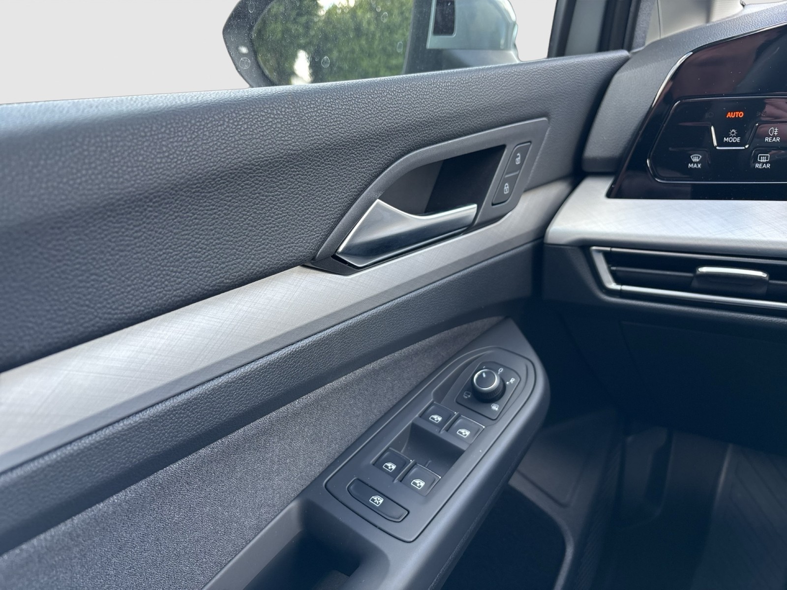 Volkswagen Golf Variant VIII 1.5 LIFE SITZHEIZUNG ACC