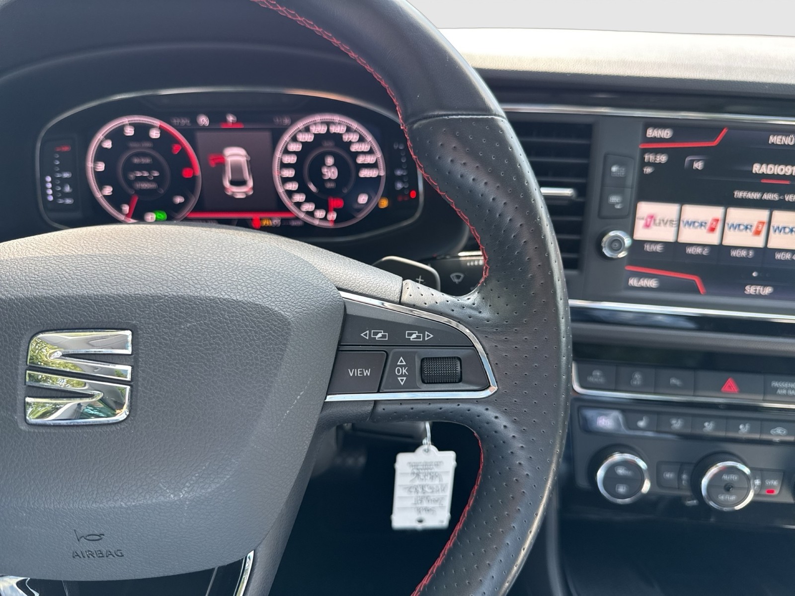 Seat Leon ST 2.0 FR PANO ACC ALU18" NAVI KAMERA